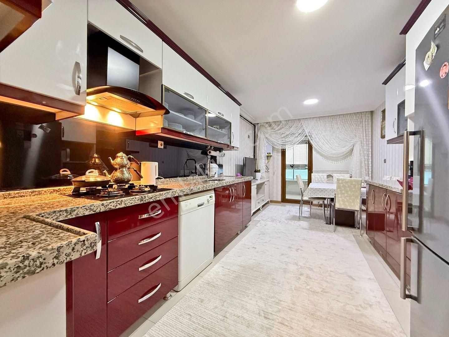 Kalecik Emlak'tan Lüx Sitede 4+1 165m² Çift Banyo Full Yapılı Lüx Daire - Görsel 4