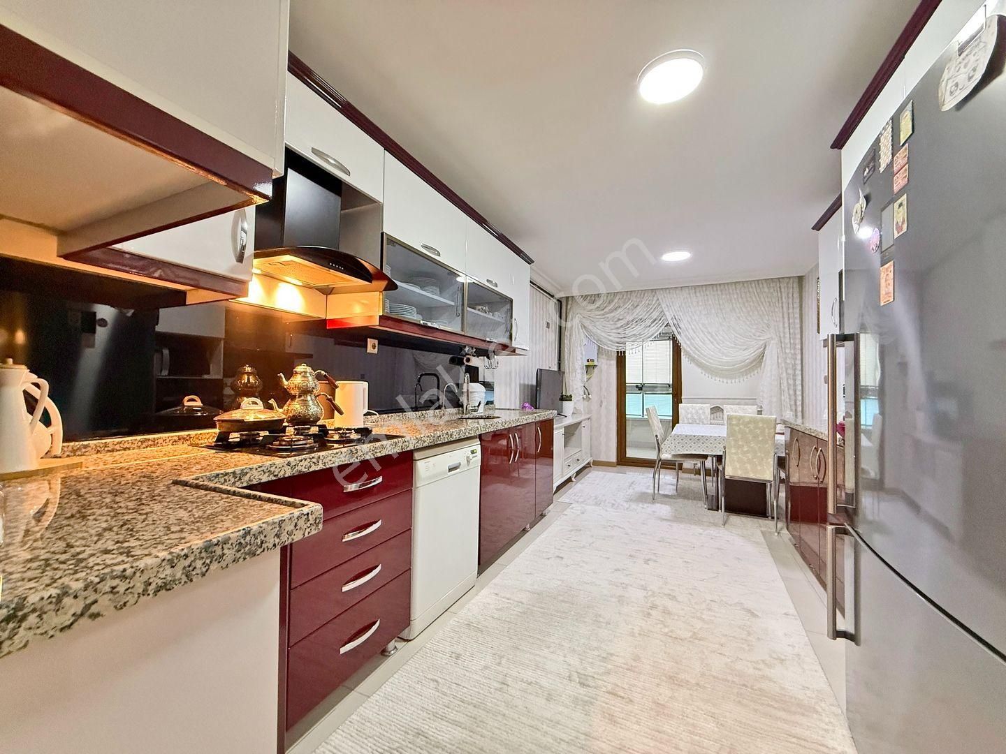 Kalecik Emlak'tan Lüx Sitede 4+1 165m² Çift Banyo Full Yapılı Lüx Daire - Görsel 2