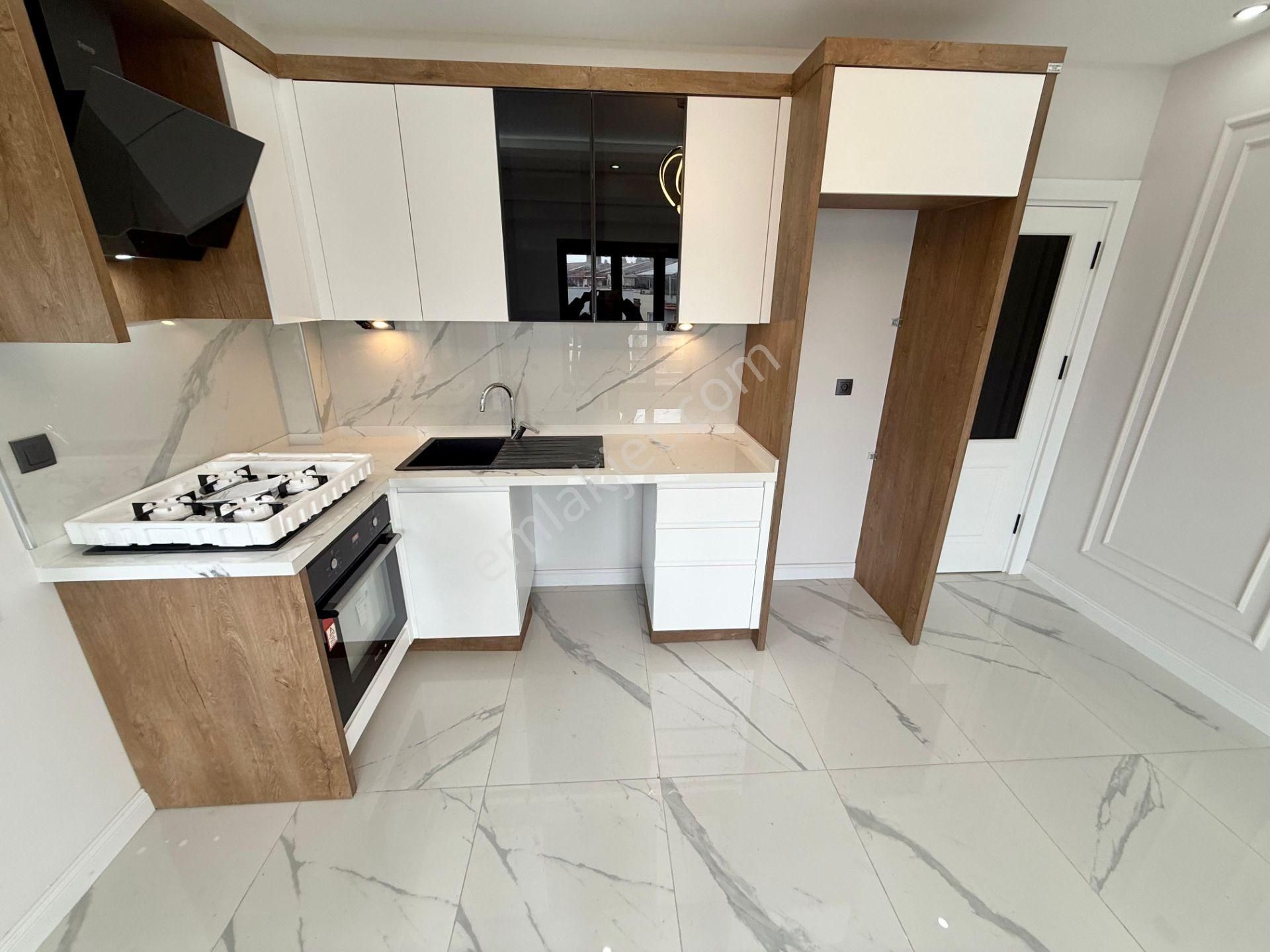 ツ Yüksel'den Huzurla Oturacağınız Denize 50 M 2+1 Sıfır Daire ツ - Görsel 5