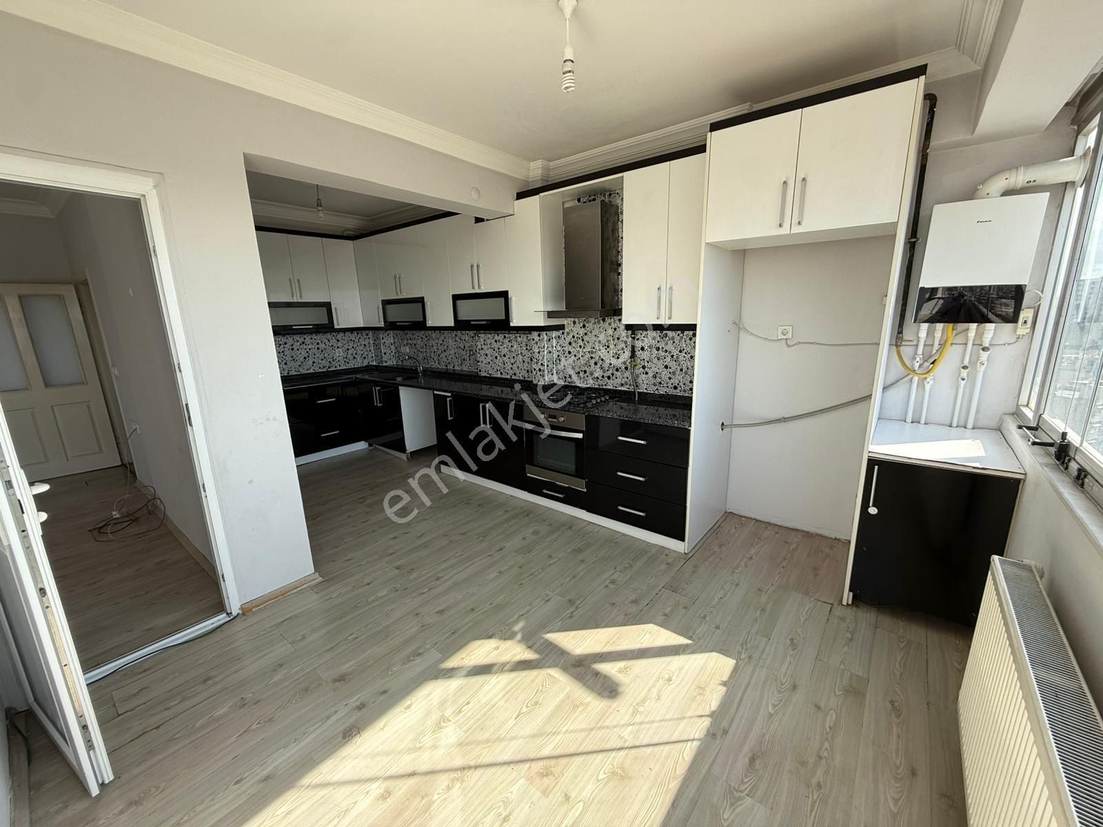 A.türkeş Blv Üzeri/valilik Cvr/3+1/k.mutfak/kombili/ankastreli ! - Görsel 10