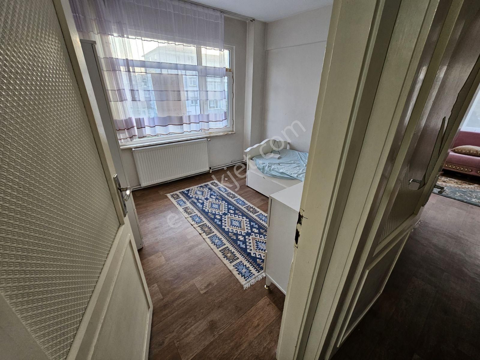 Kocamustafapaşa Merkez De Bayana Tek Oda Eşyalı 3.kat Paylaşımlı - Görsel 23