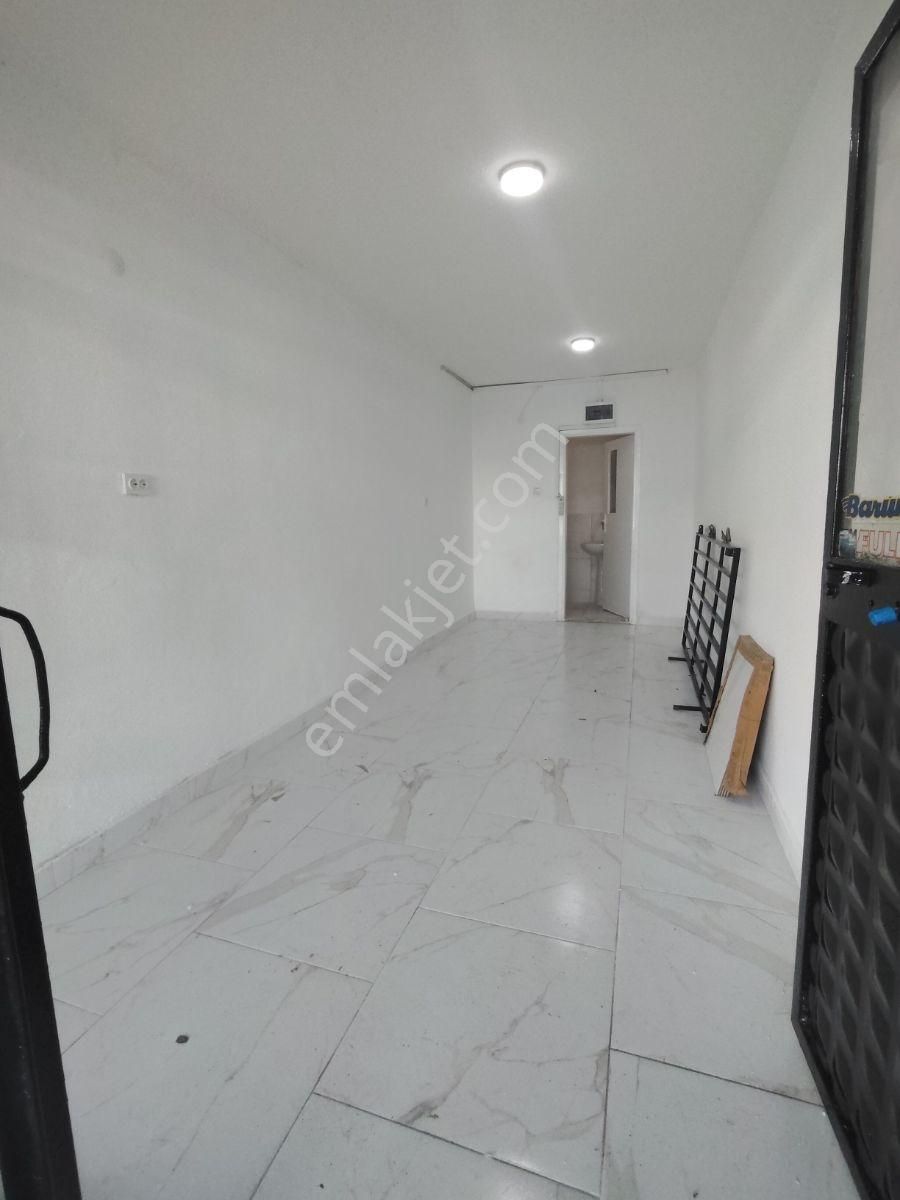 Muratpaşa Cumhuriyet Mah. İtfaiye Cd. 35 M² Satılık Dükkan