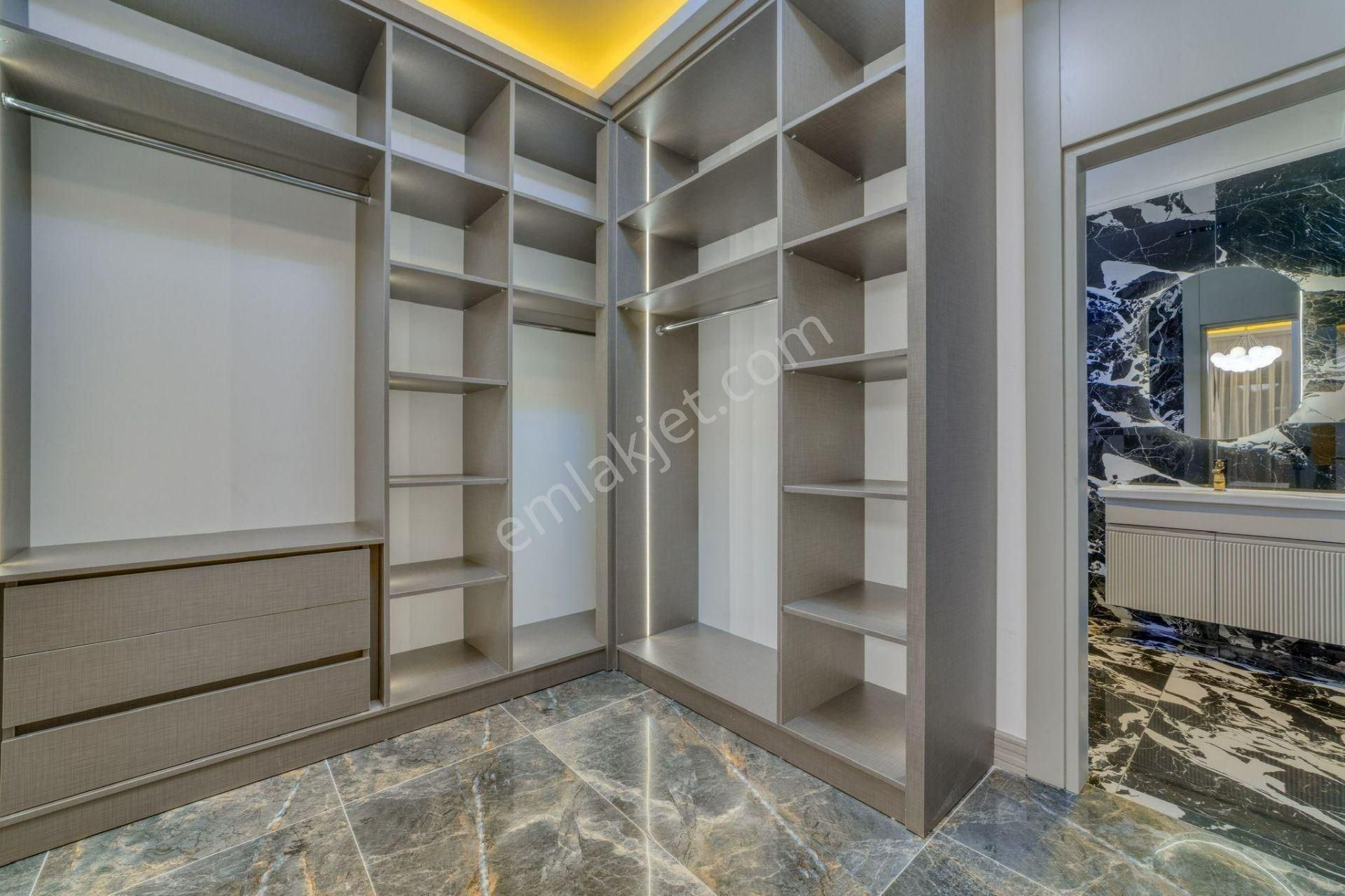 Alanya Bektaş Deniz & Kale Manzaralı Ultra Lüks 7+1 Müstakil Villa - Görsel 35