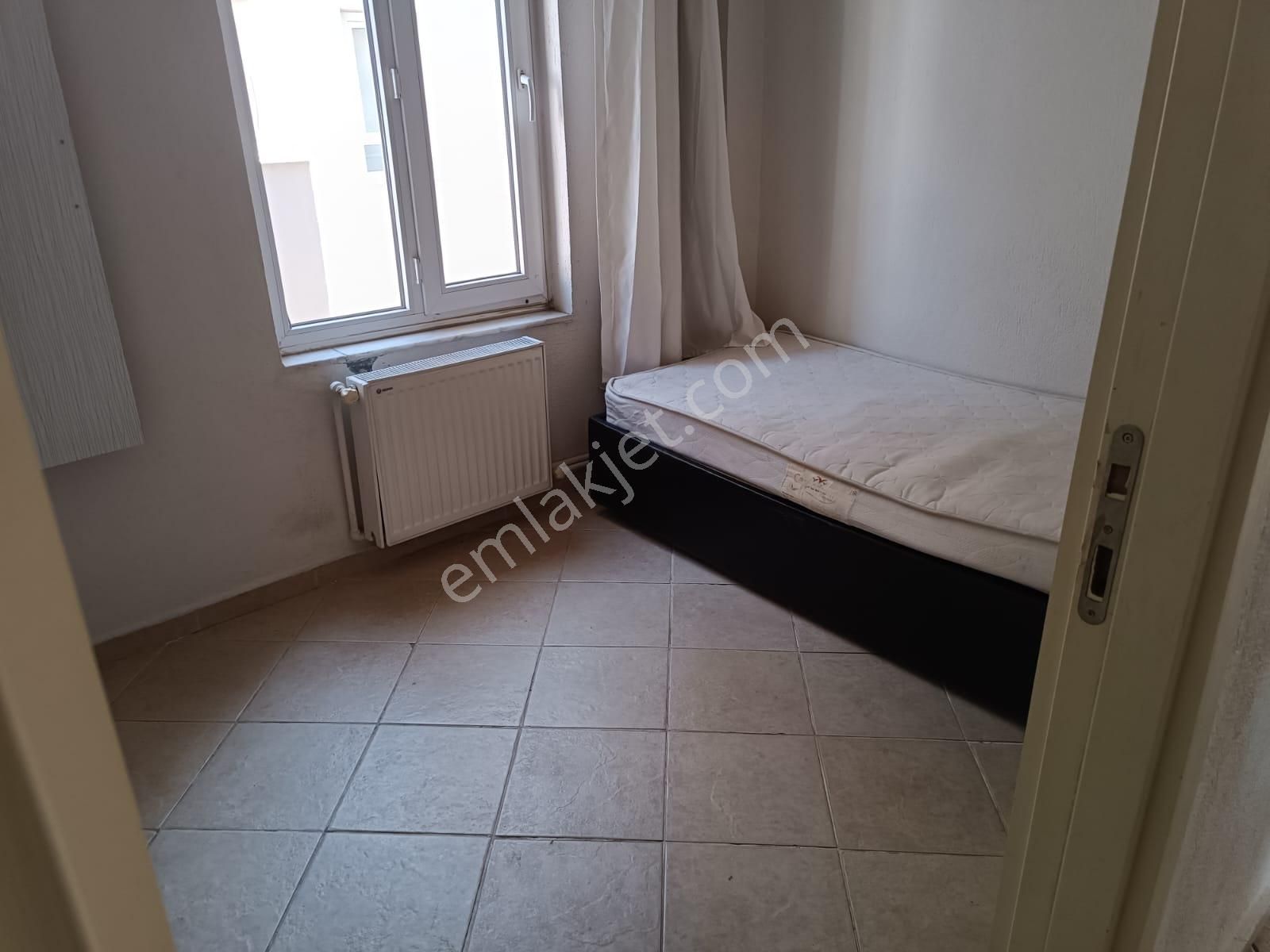 Milas Cumhuriyet'te, 4-6 Kişilik Konaklamaya Uygun Eşyalı Daire - Görsel 12