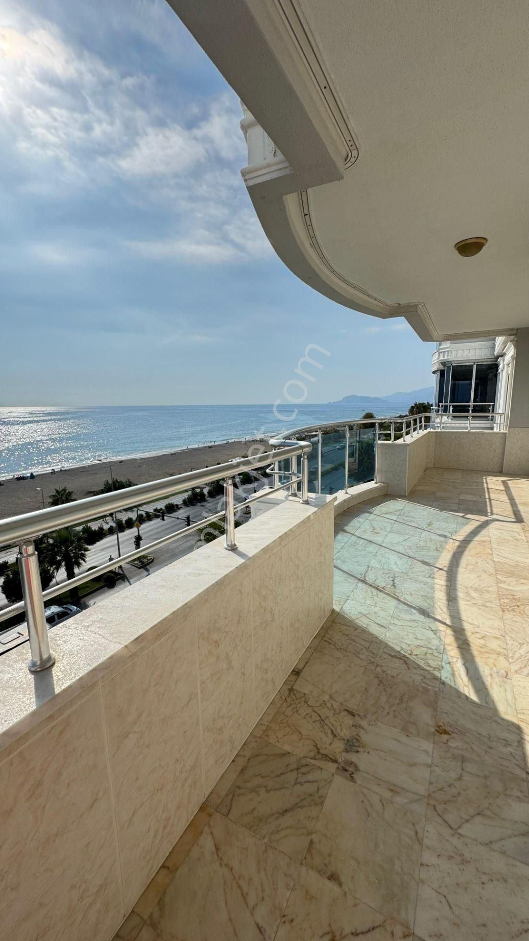 Alanya Mahmutlar’da Denize Sıfır, Full Deniz Manzaralı 2+1 Daire - Görsel 24