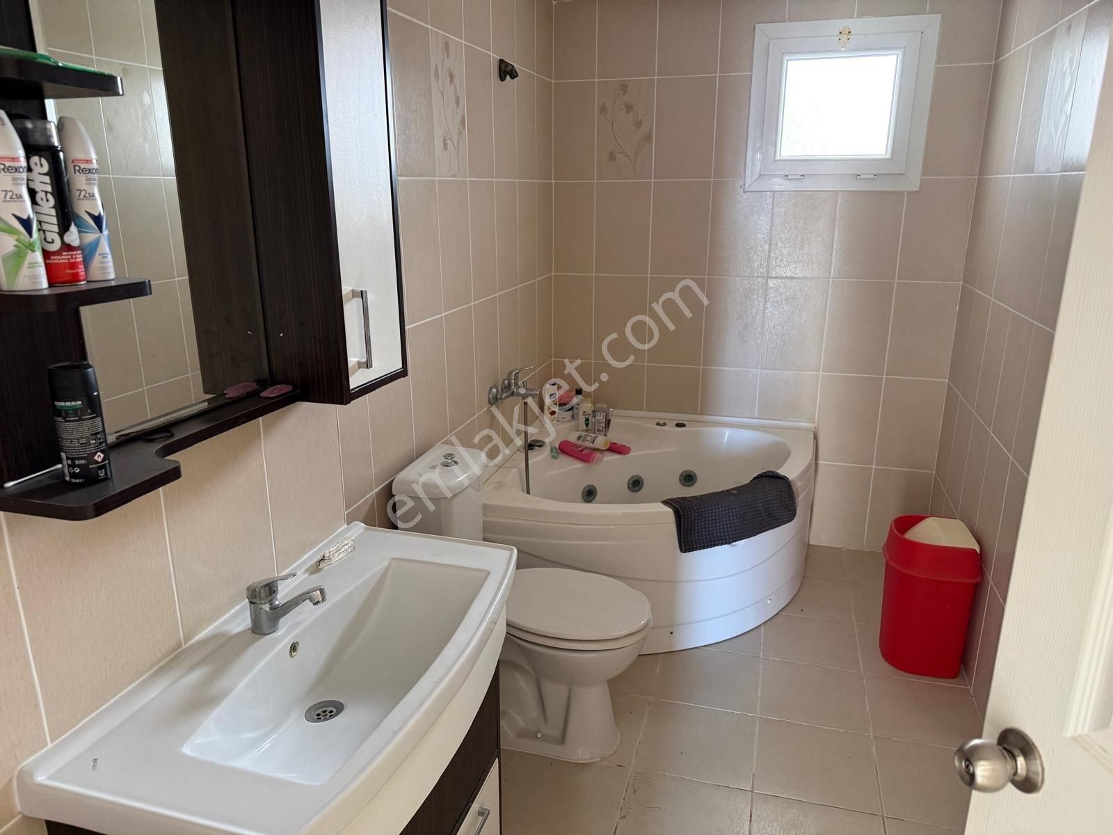 Kuşadası Deniz Manzaralı 3+1 Kapalı Mutfak Havuzlu Site Satılık - Görsel 28