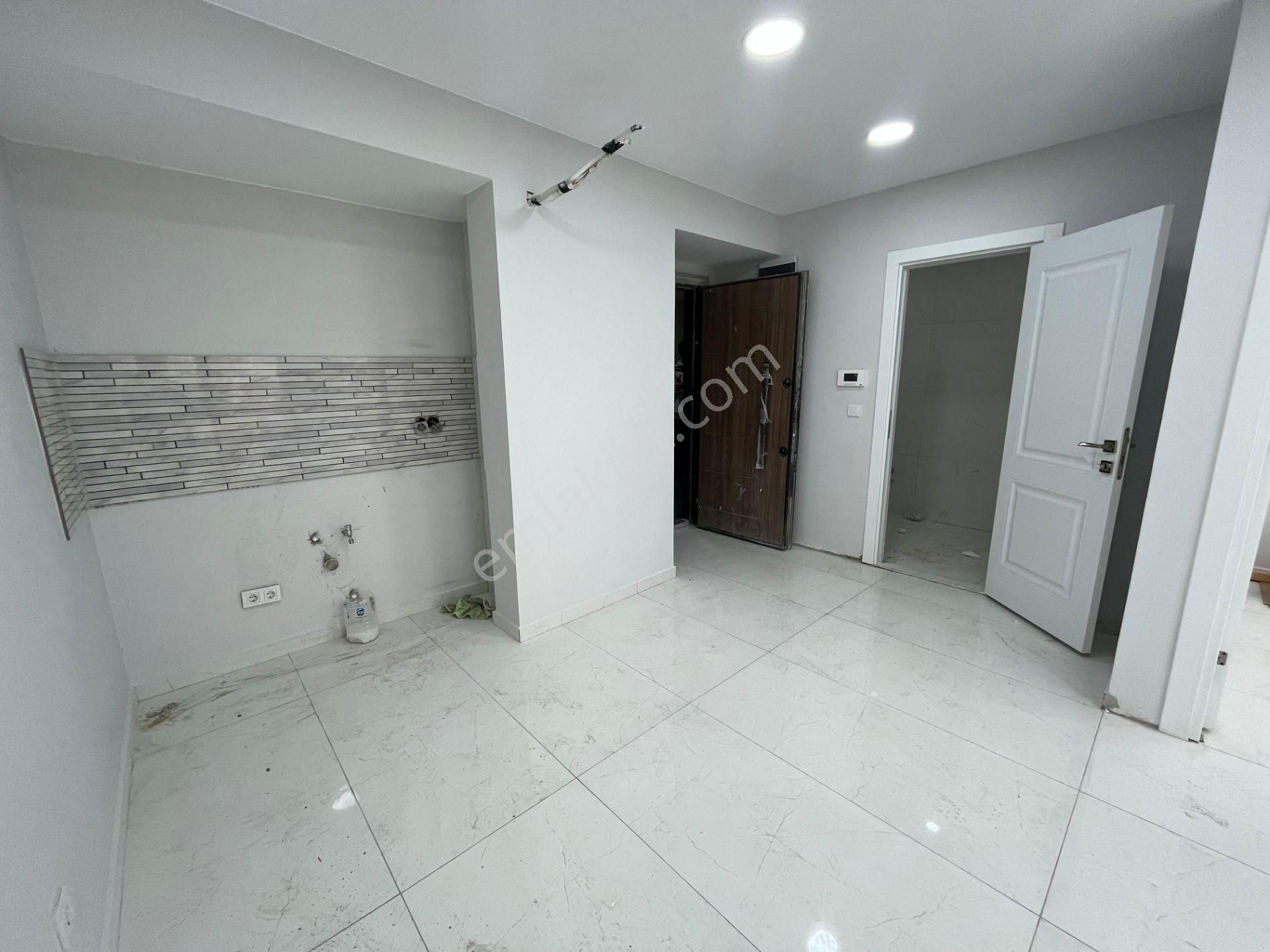 Remax'tan Mahmutbey Metronun Dibinde Kiralık 1+1 Site Dairesi - Görsel 10