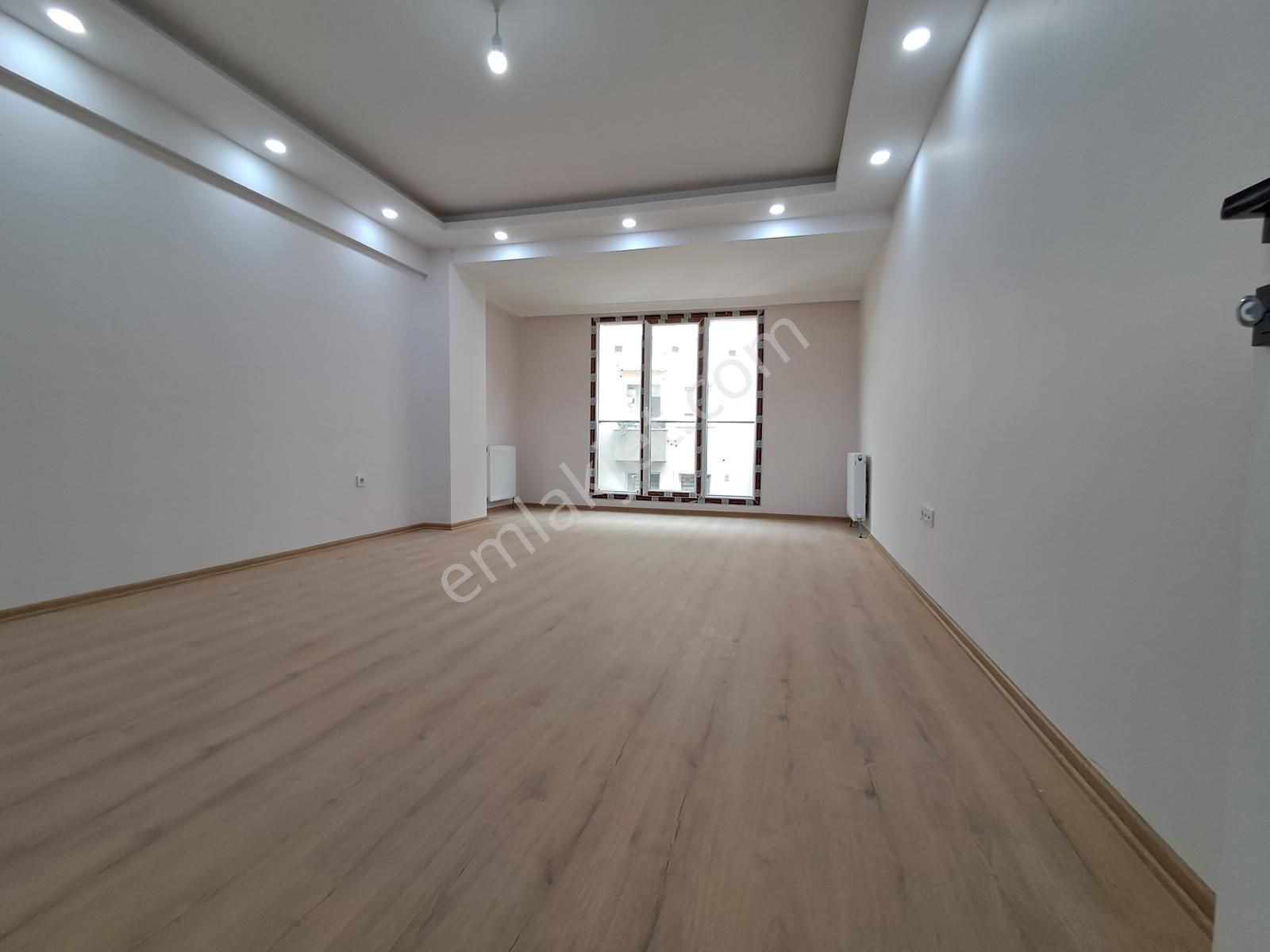 Bahçelievler Çamlık Caddesi Çevresi Kiralık 2+1 Daire 55000 Tl - Görsel 19