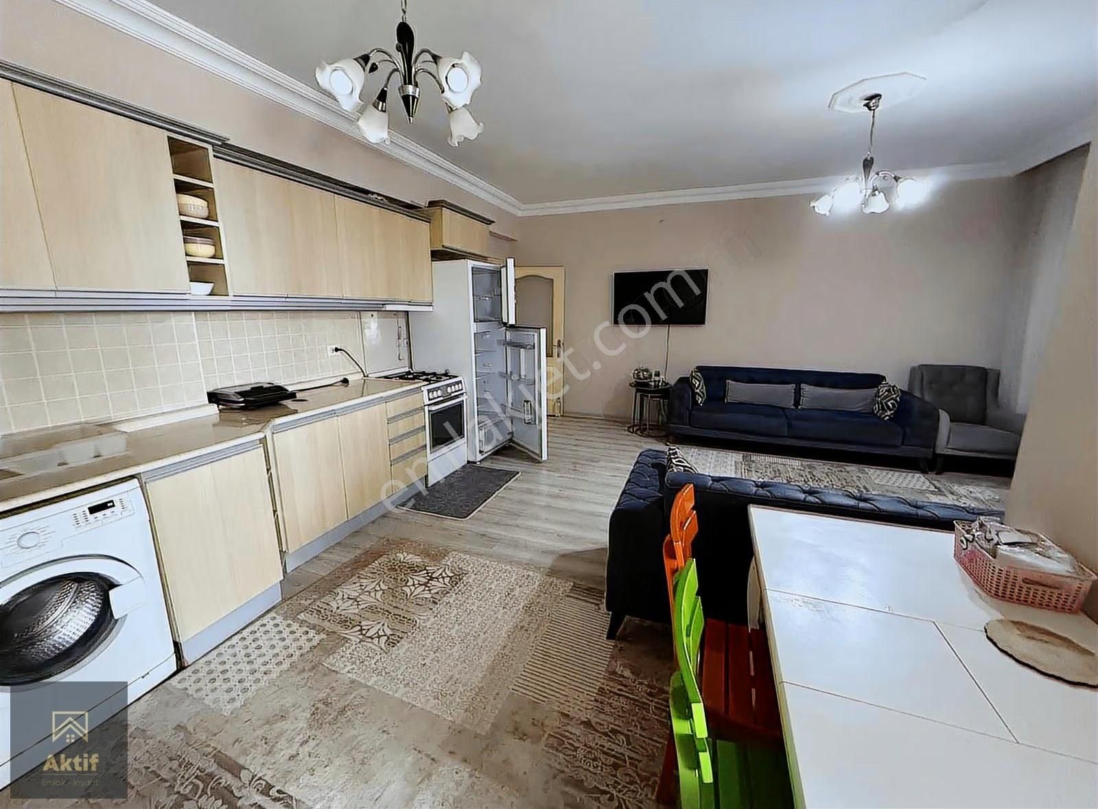 Altınovada 4+1 Kısmi Eşyalı Dublex - Görsel 4