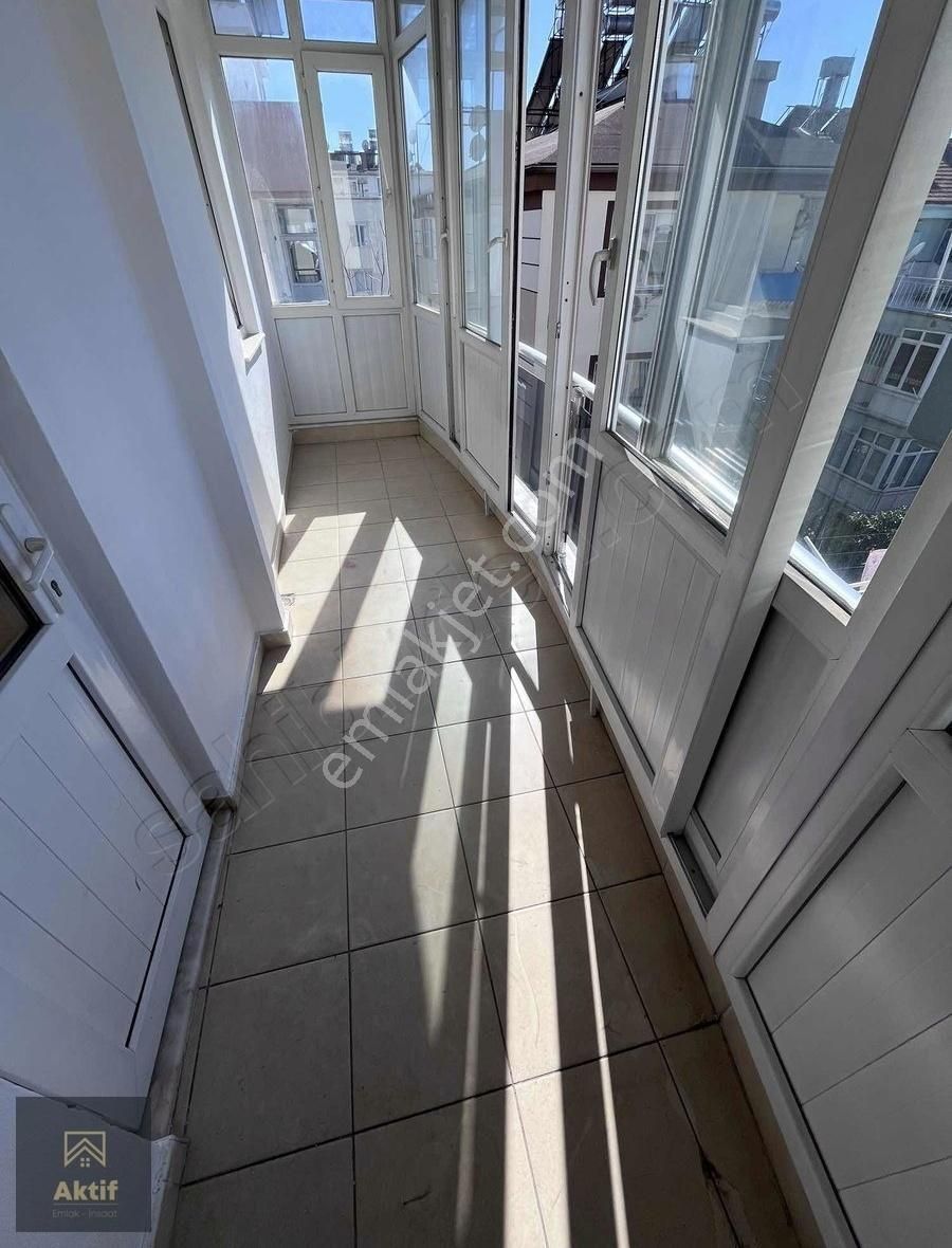 Karşıyaka Da Tramvaya 50 Mt Önü Açık 2+1