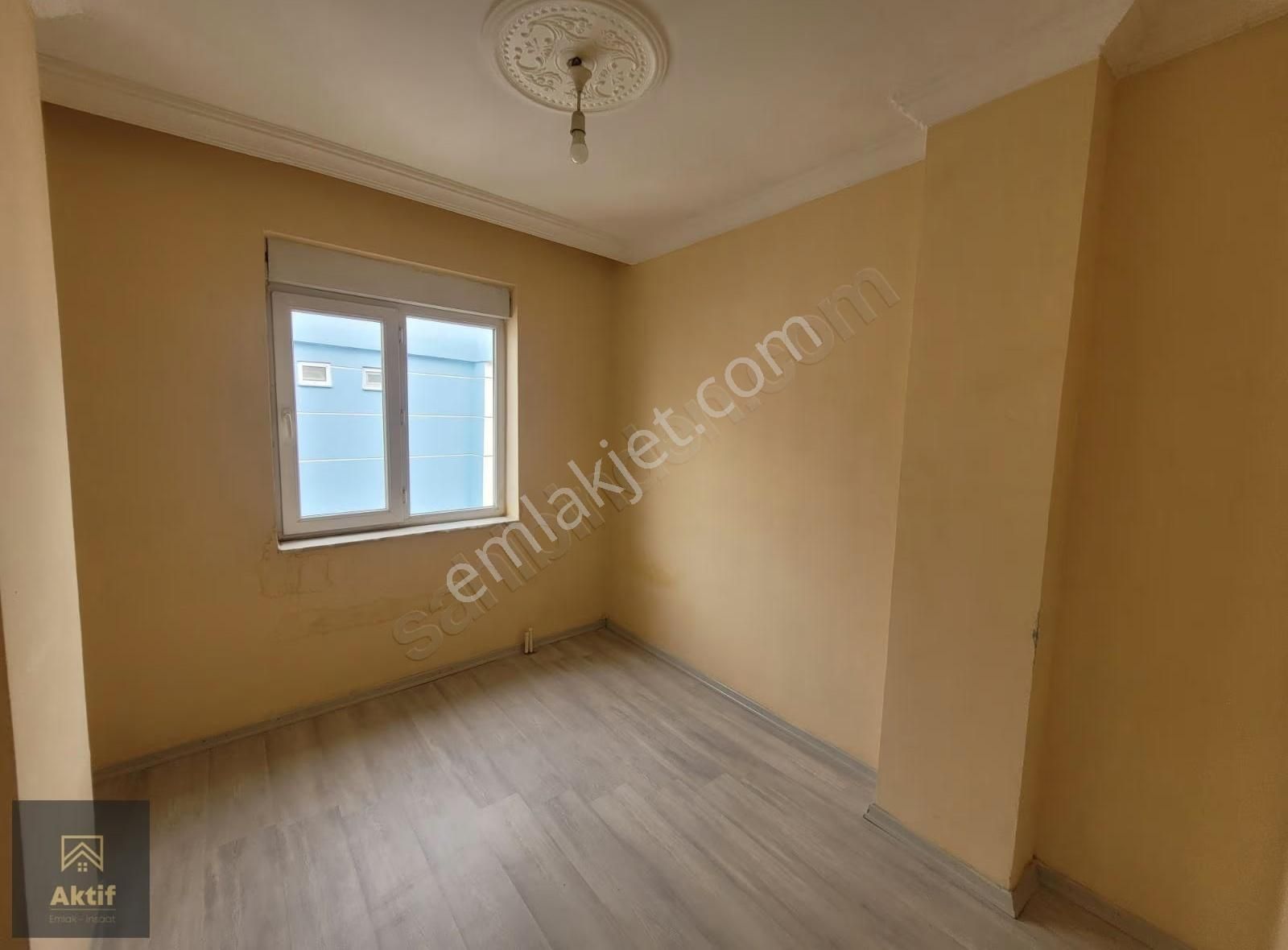 Satılık.... Havuzlu Site İçerisinde Katta Önü Açık 2+1 - Görsel 9