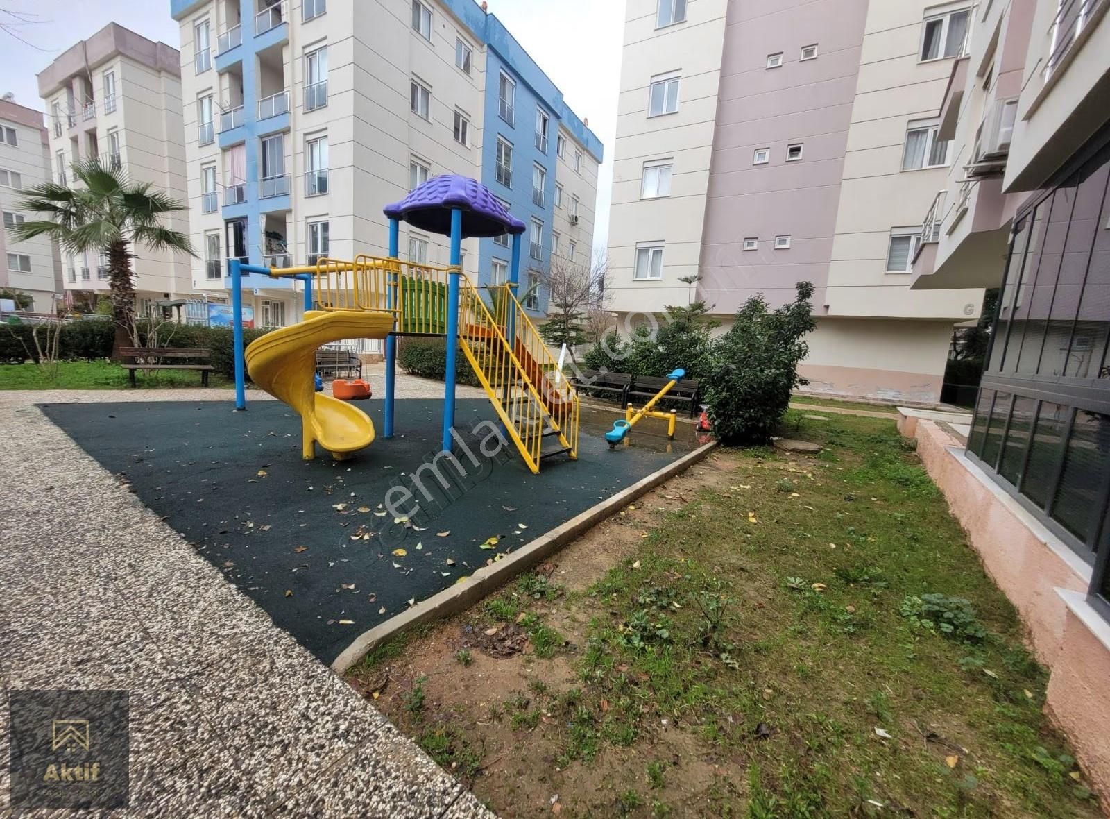 Satılık.... Havuzlu Site İçerisinde Katta Önü Açık 2+1 - Görsel 7