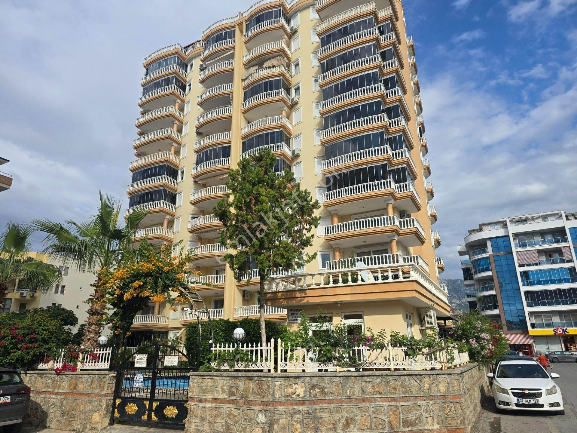 Alanya Mahmutlar’da Full Aktiviteli Sitede Geniş 2+1 Satılık Daire