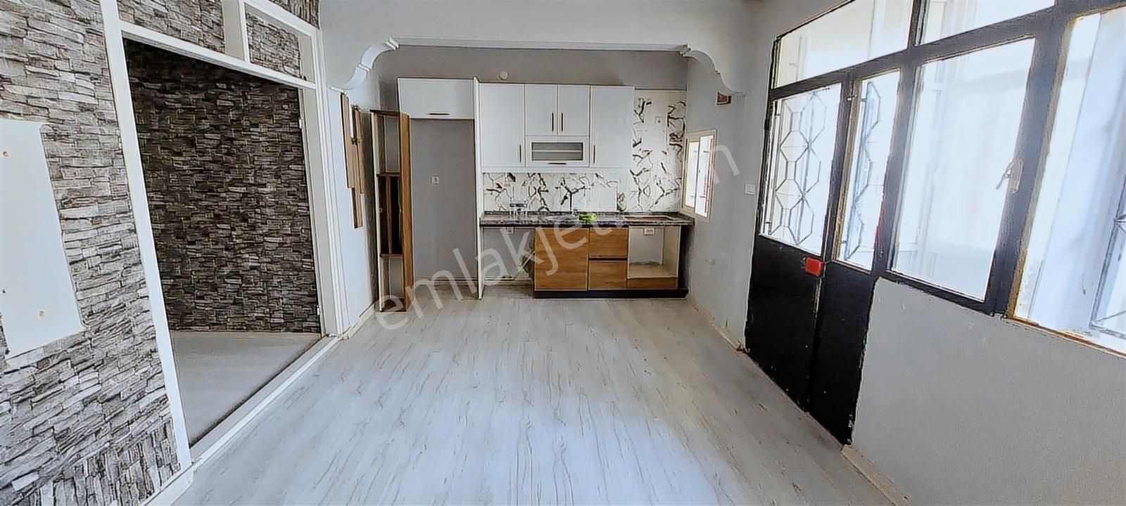 Karşıyaka Örnekköy Son Durak Yakını 2+1 Kiralık Y.giriş Katı - Görsel 23