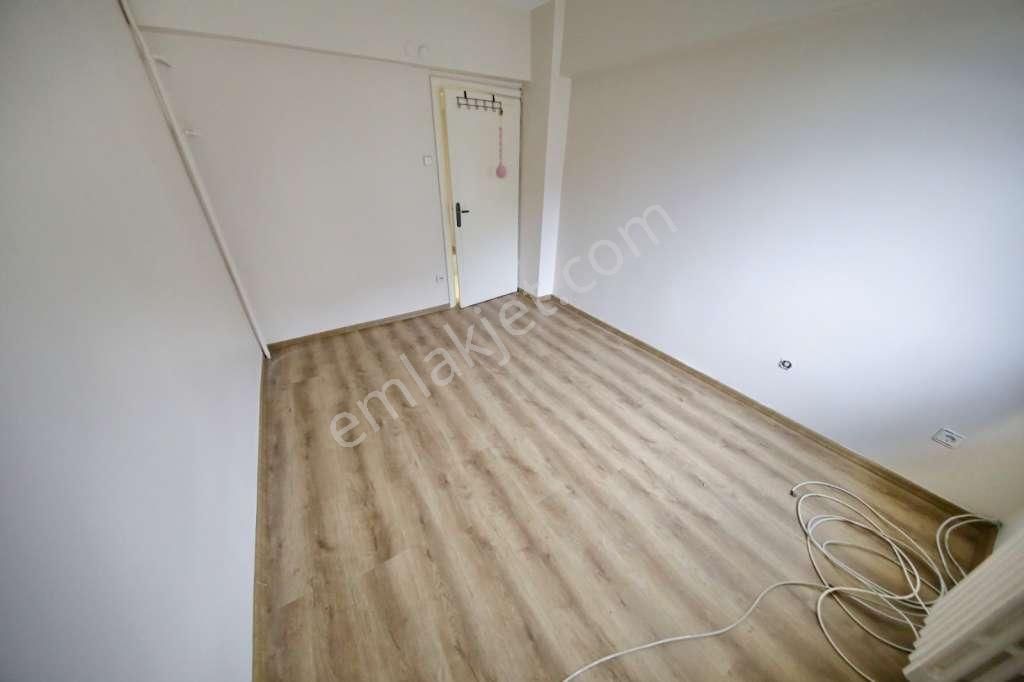 Kaçmaz'dan İdealtepe Sahilde Güvenlikli Site İçinde Kiralık 3+1 - Görsel 13