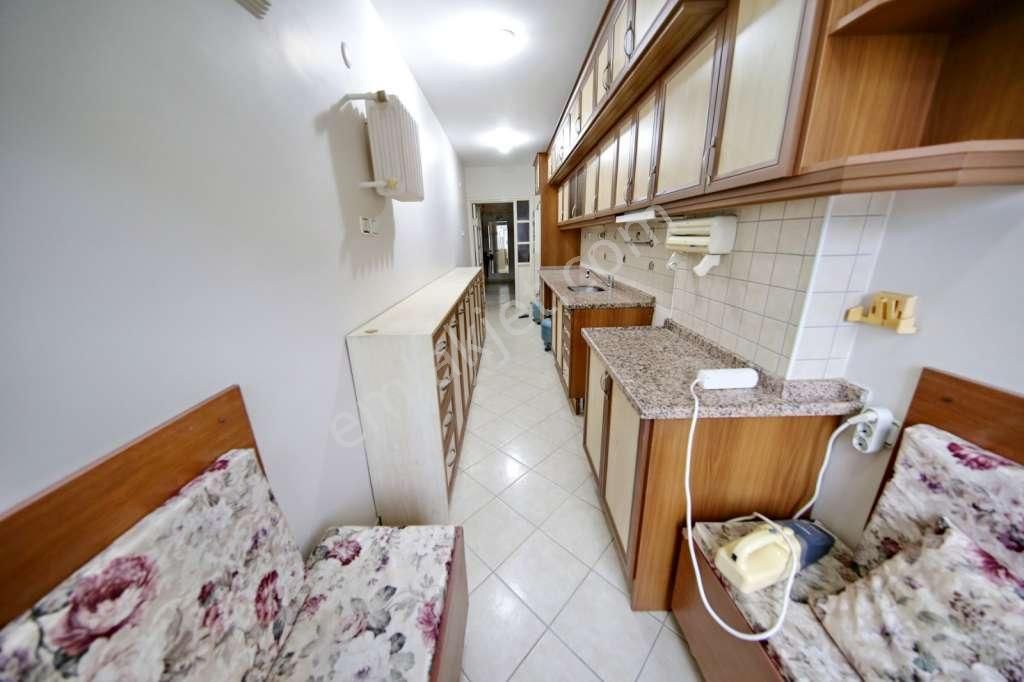 Kaçmaz'dan İdealtepe Sahilde Güvenlikli Site İçinde Kiralık 3+1 - Görsel 3