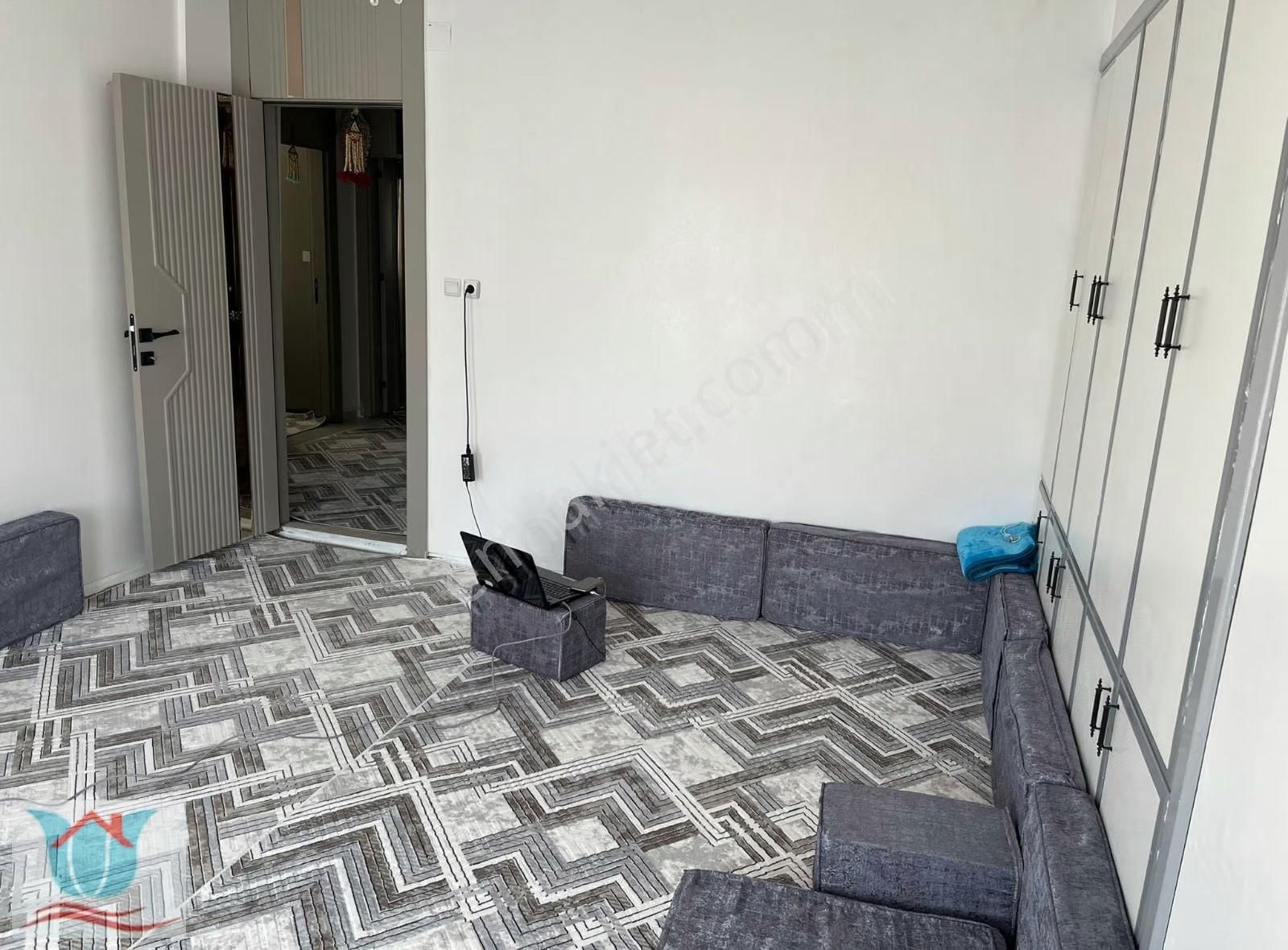 Gazikent'te Komple Yenilenmiş Müstakil Bina - Görsel 2