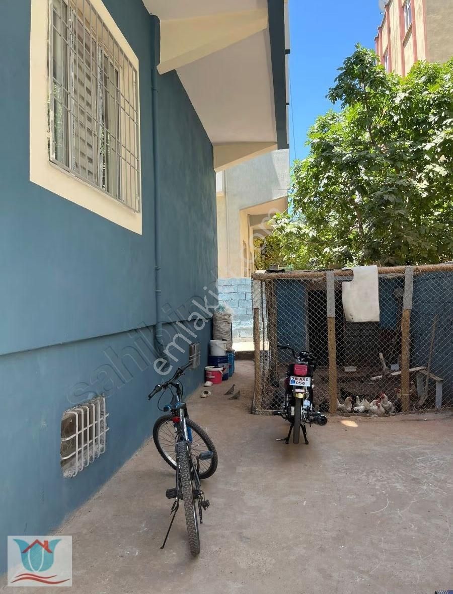 Gazikent'te Komple Yenilenmiş Müstakil Bina - Görsel 11