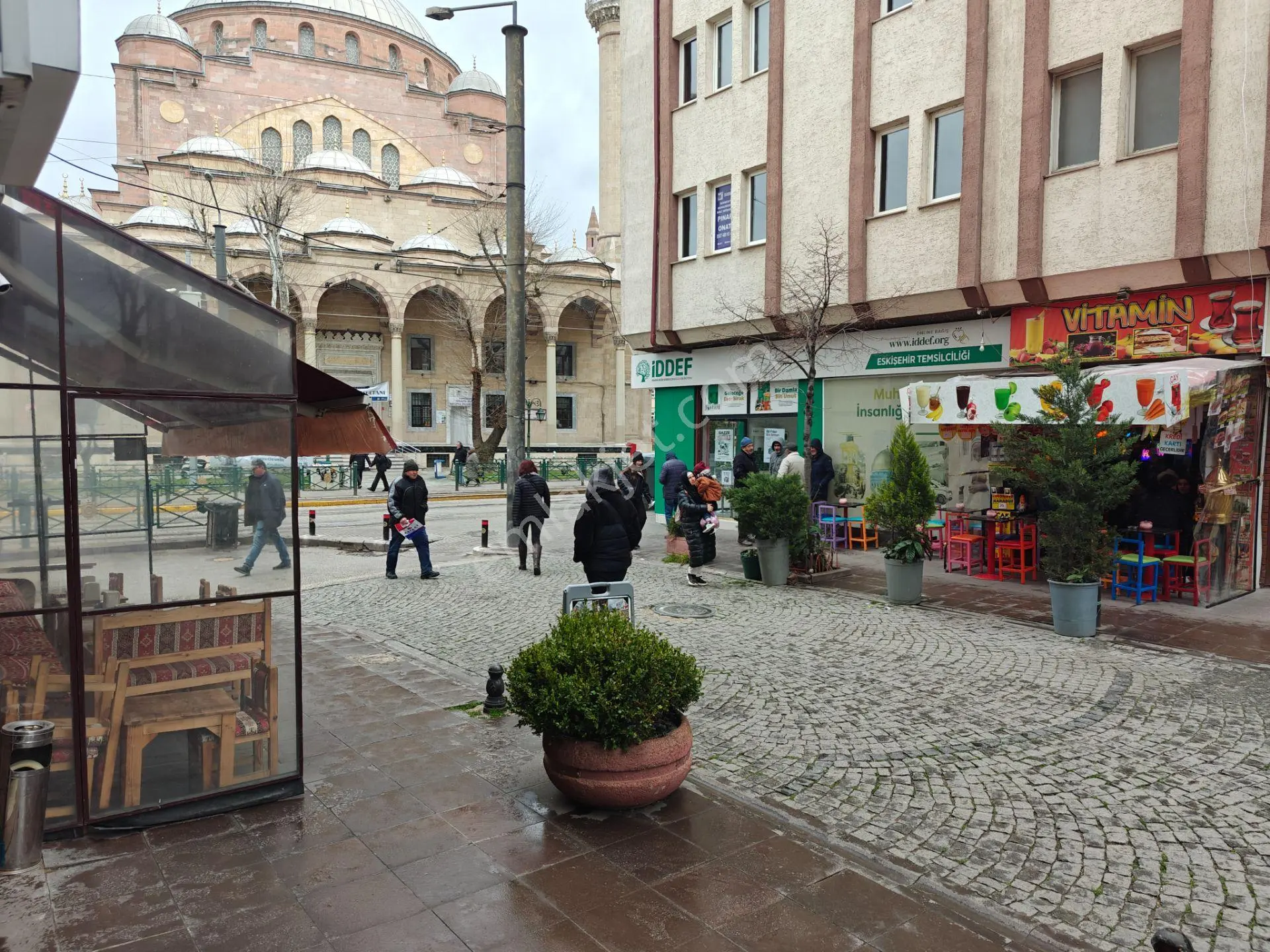 Eskişehir Çarşı Merkezde Devren Kiralık Cep Telefonu Dükkanı - Görsel 2
