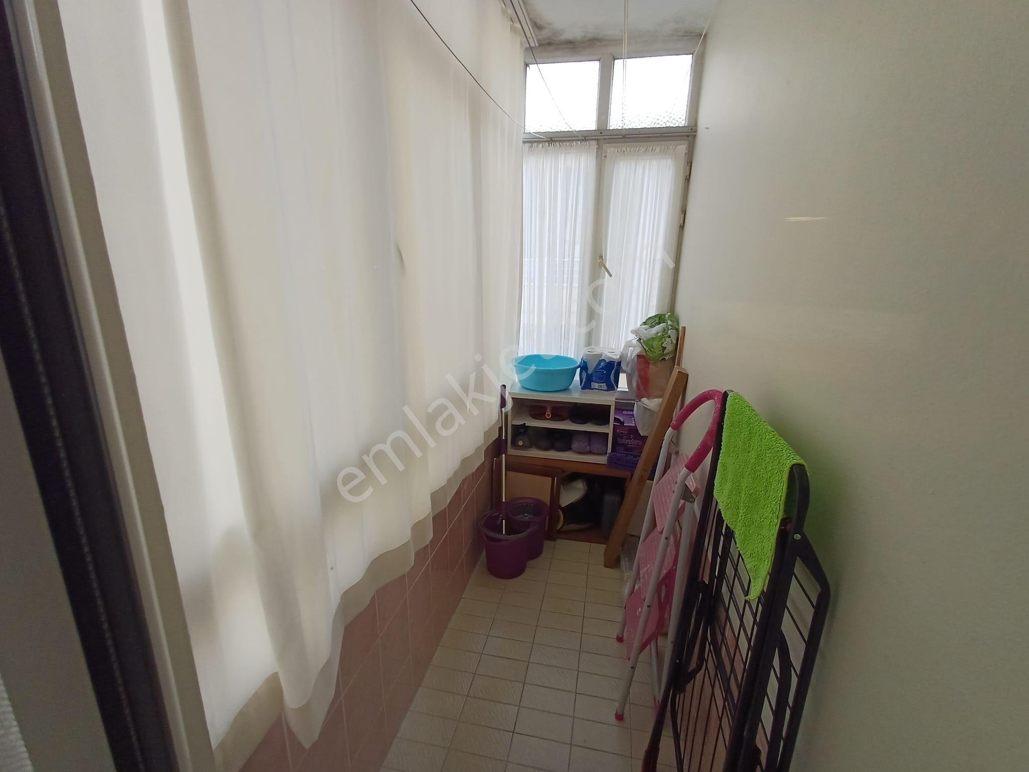 Ataşehir İçerenköy 3+1 Satılık Arakat Daire,​ - Görsel 13