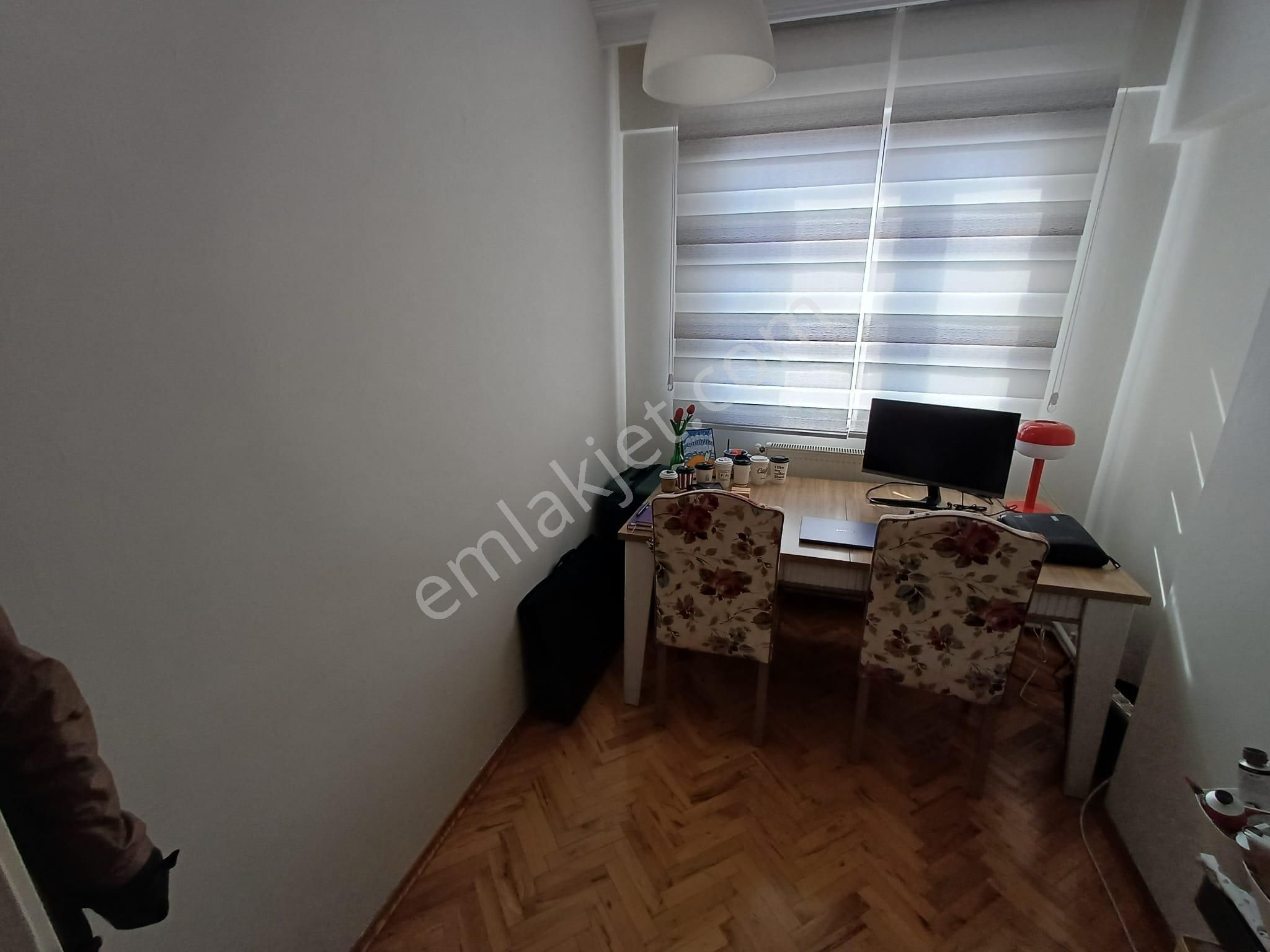 Ataşehir İçerenköy 3+1 Satılık Arakat Daire,​ - Görsel 8