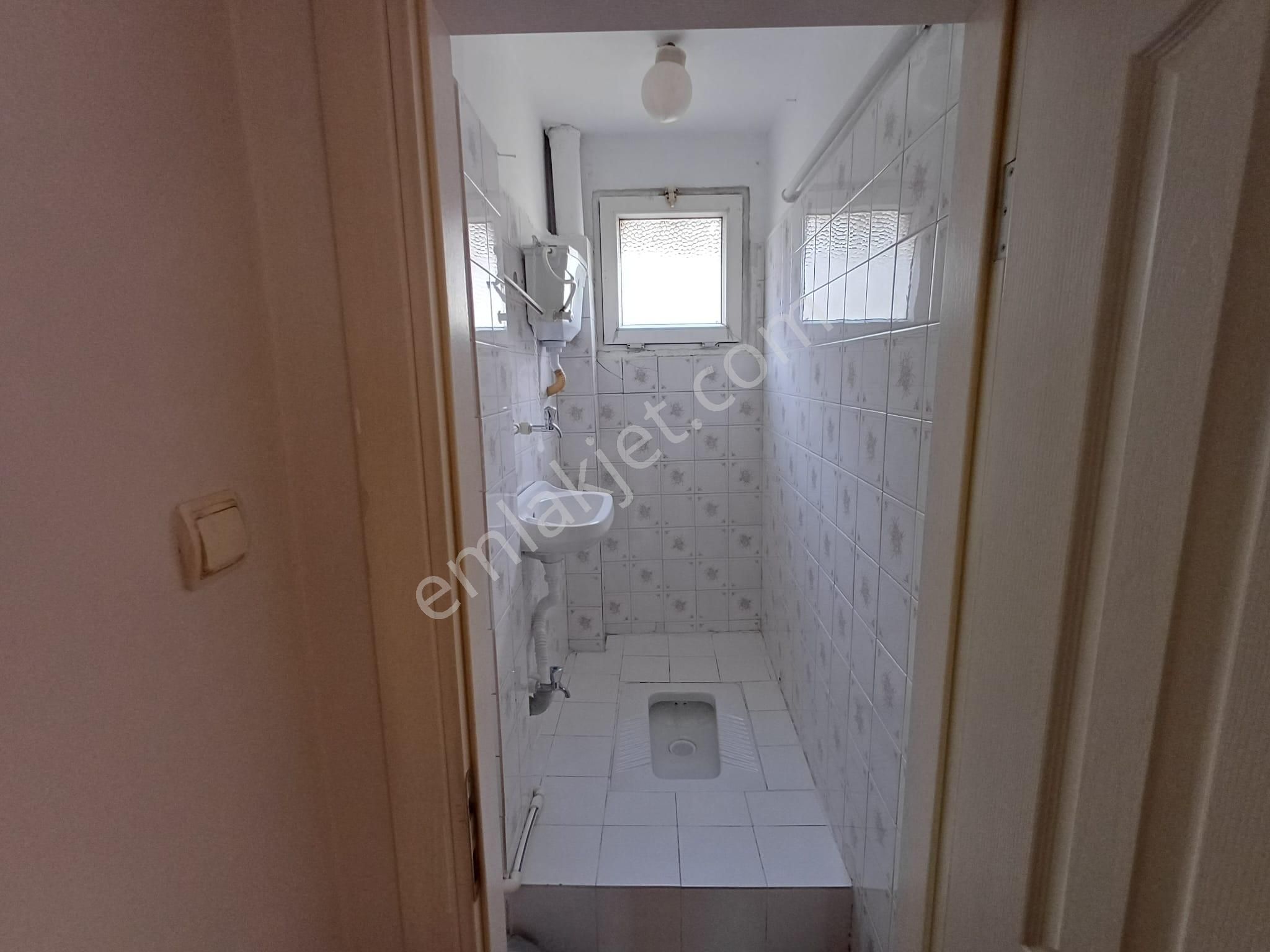 Ataşehir İçerenköy 3+1 Satılık Arakat Daire,​ - Görsel 27