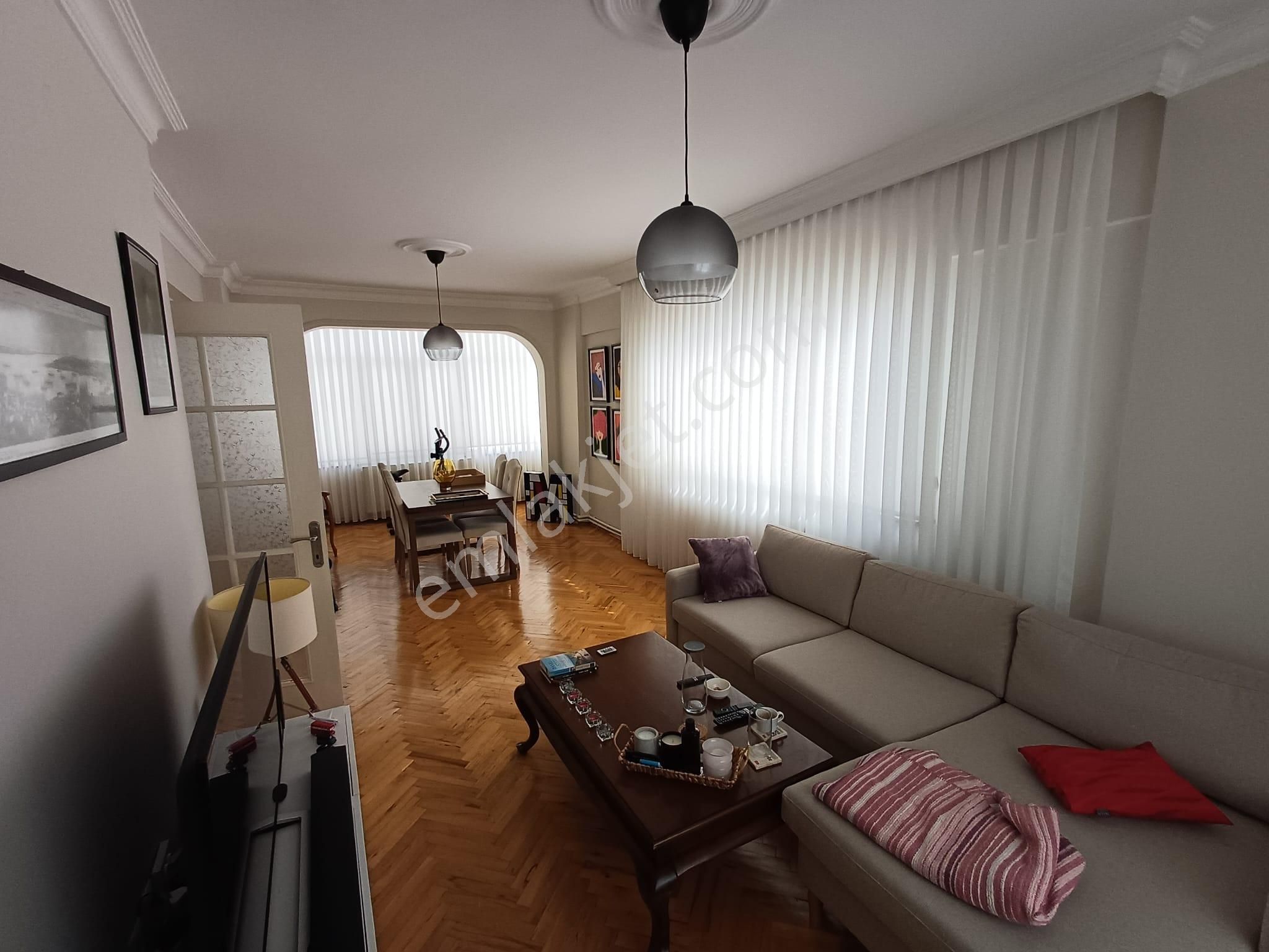 Ataşehir İçerenköy 3+1 Satılık Arakat Daire,​ - Görsel 2