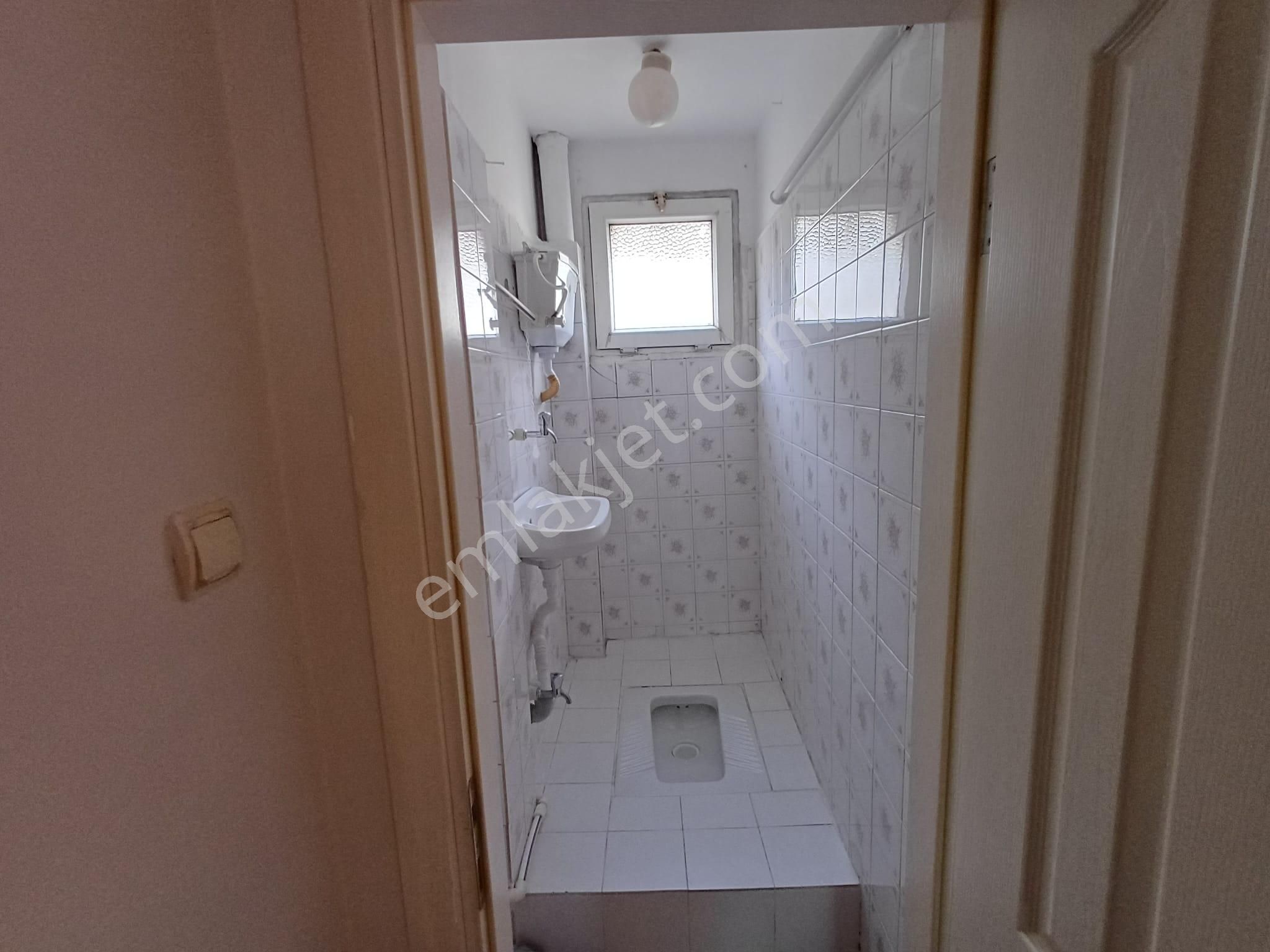 Ataşehir İçerenköy 3+1 Satılık Arakat Daire,​ - Görsel 23