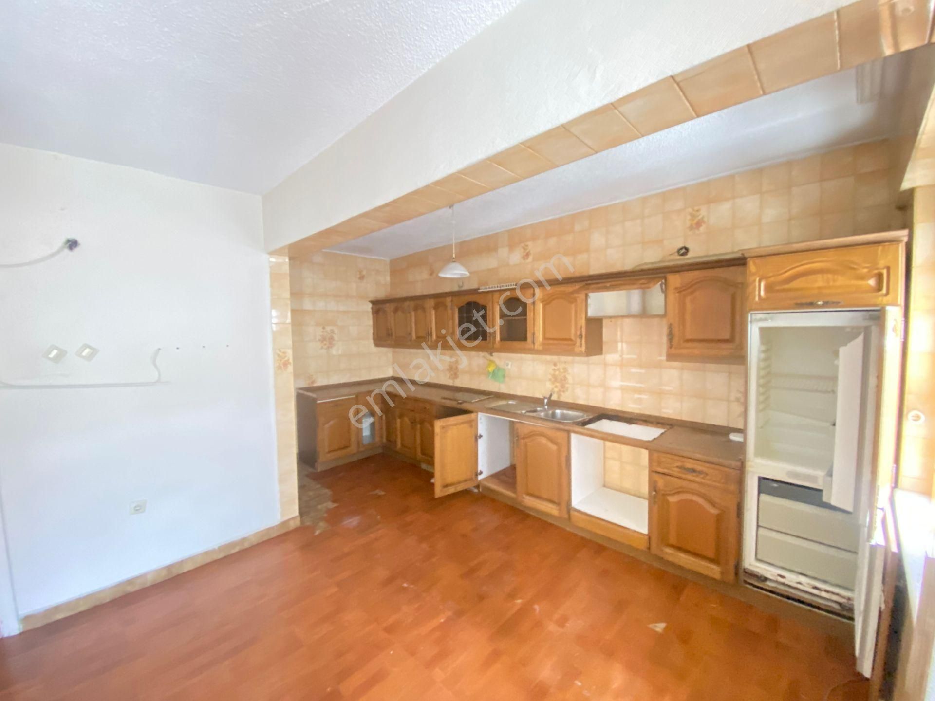 Prestij'den Palmiye'de Asansörlü İçi Yapılı Geniş Oturumlu 3+1 Daire - Görsel 2