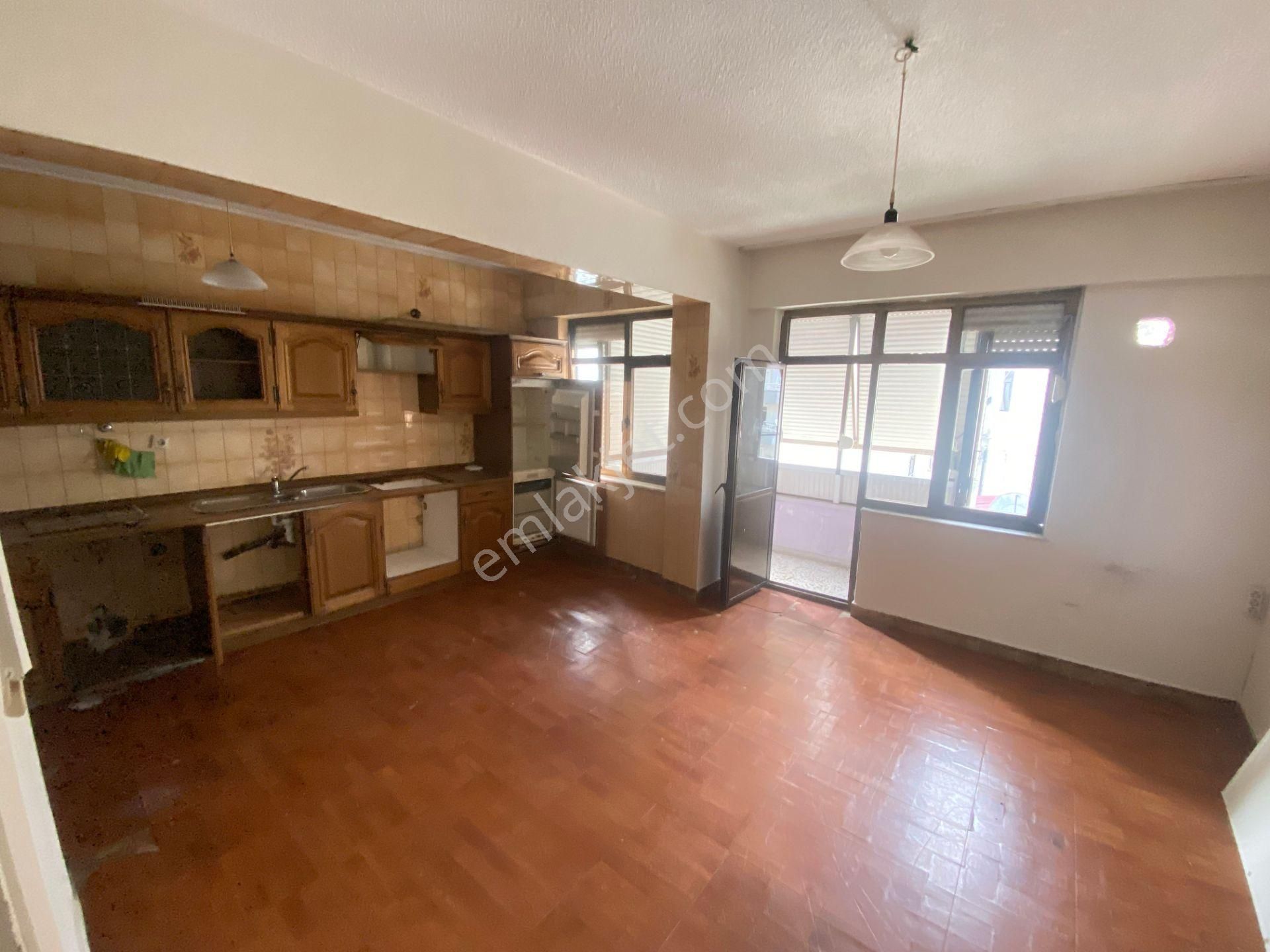 Prestij'den Palmiye'de Asansörlü İçi Yapılı Geniş Oturumlu 3+1 Daire - Görsel 4