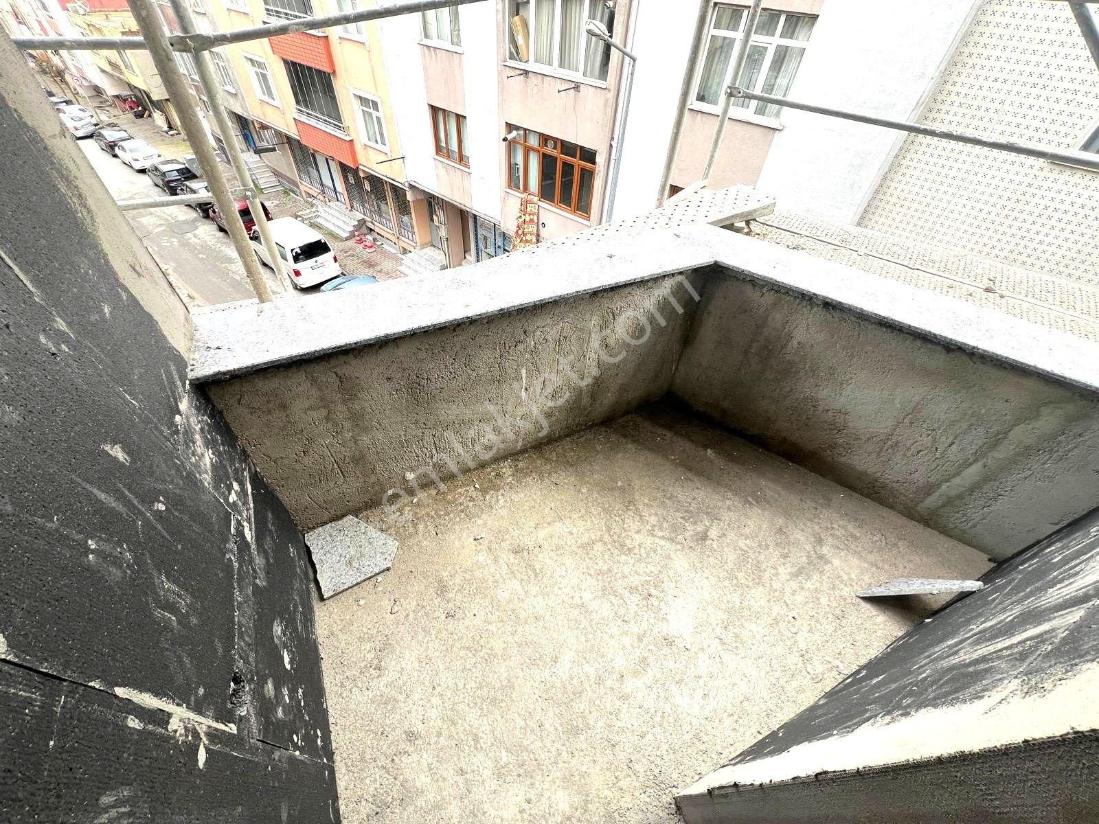 Nest'ten Sefaköy Merkez'de 2+1 65m2 Ön Cephe Uygun Arakat Daire - Görsel 12