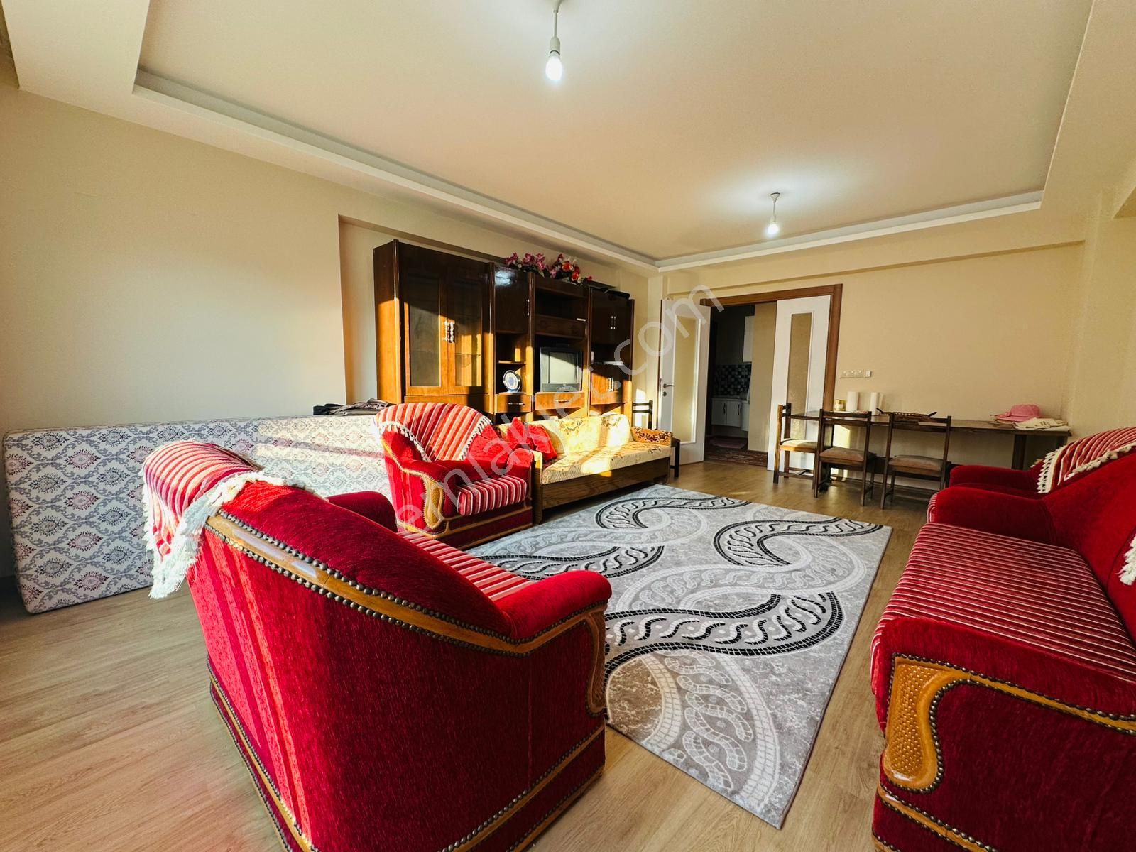 🏡 Göl-san Gayrimenkul’den 🏡 Yeşil Mah. Havuzlu Site İçerisinde 3+1 Kupon Daire !!! - Görsel 3