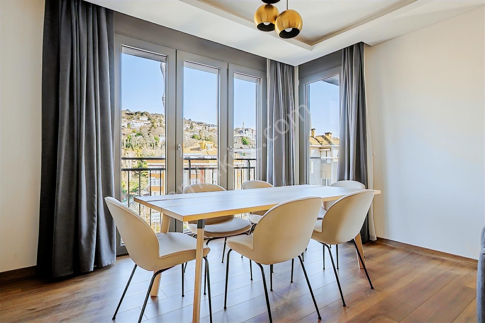Acıbadem'de Sıfır Binada, Balkonlu, Geniş Ve Full Eşyalı Kiralık - Görsel 14