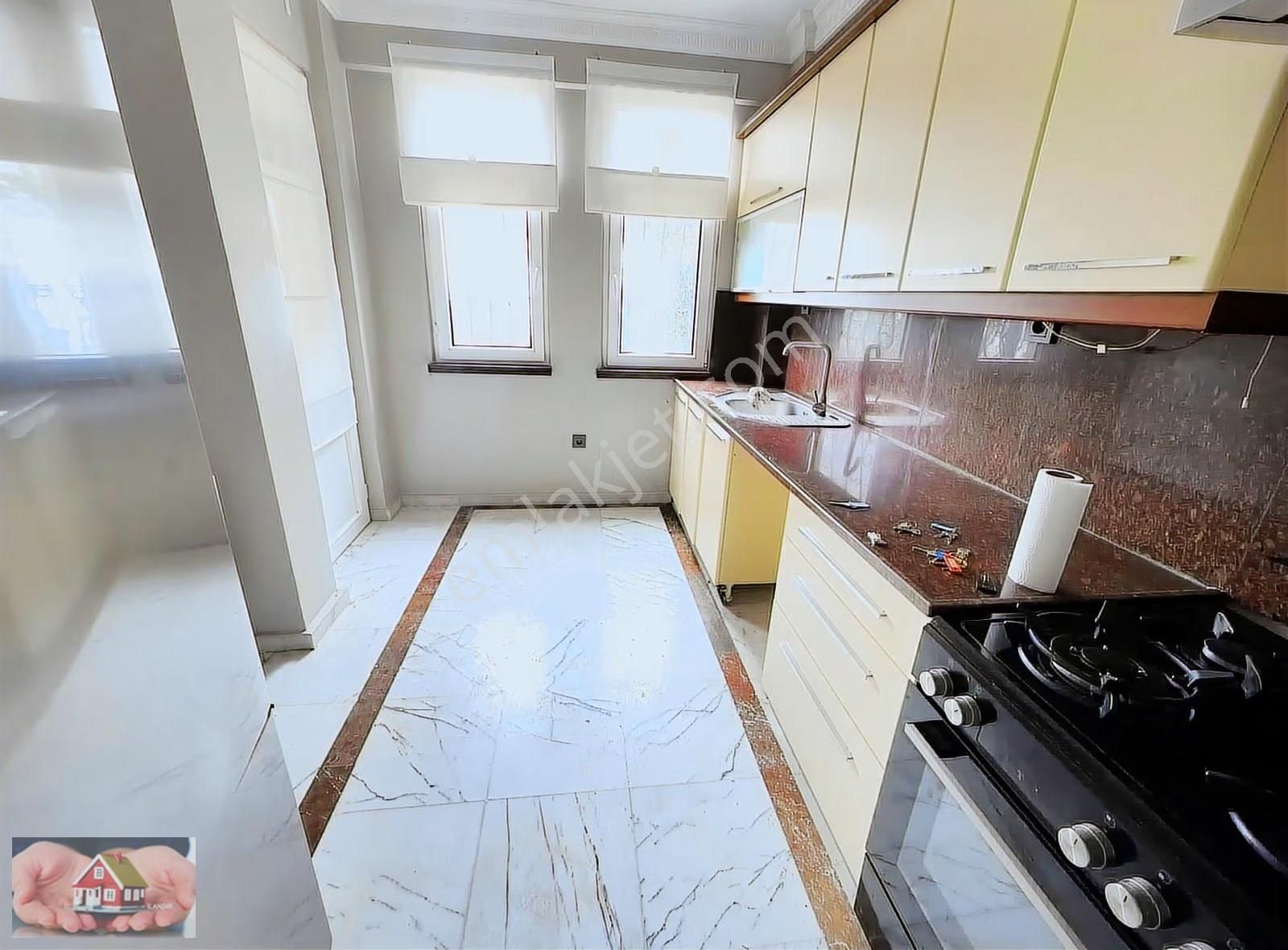 Kurtoğlu'ndan Kilyos'ta Deniz Manzaralı Müstakil Dubleks Villa - Görsel 15