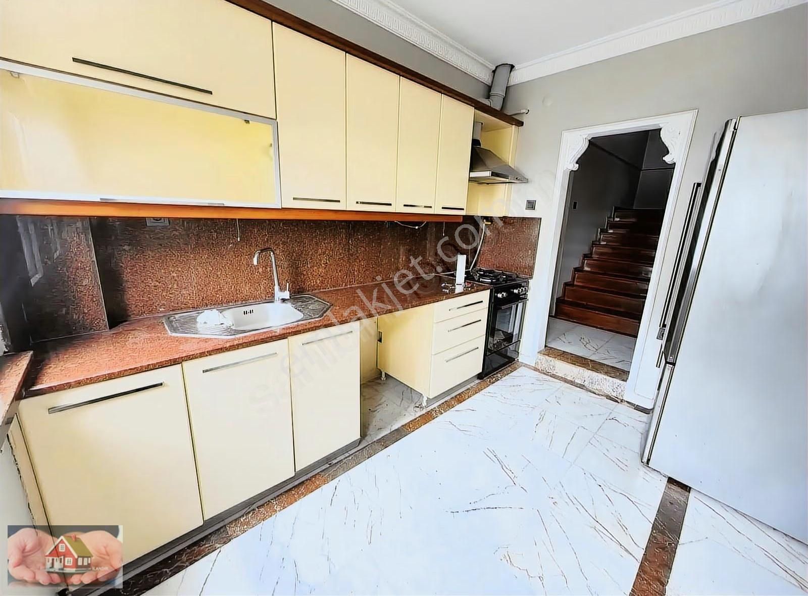 Kurtoğlu'ndan Kilyos'ta Deniz Manzaralı Müstakil Dubleks Villa - Görsel 10