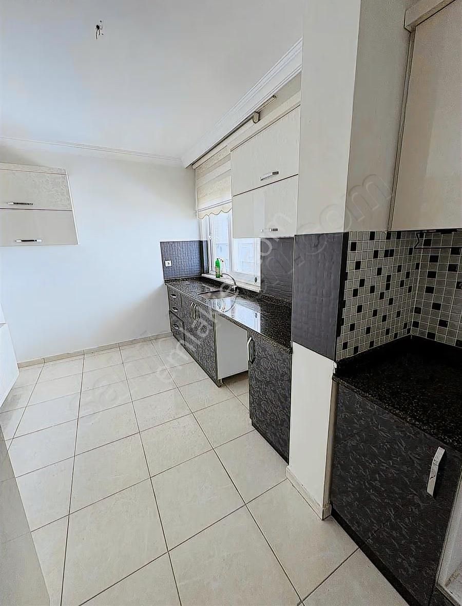 Serik Salı Pazarında Havuzlu Sitede 2+1 Doğalgazlı Kiralık Daire - Görsel 8