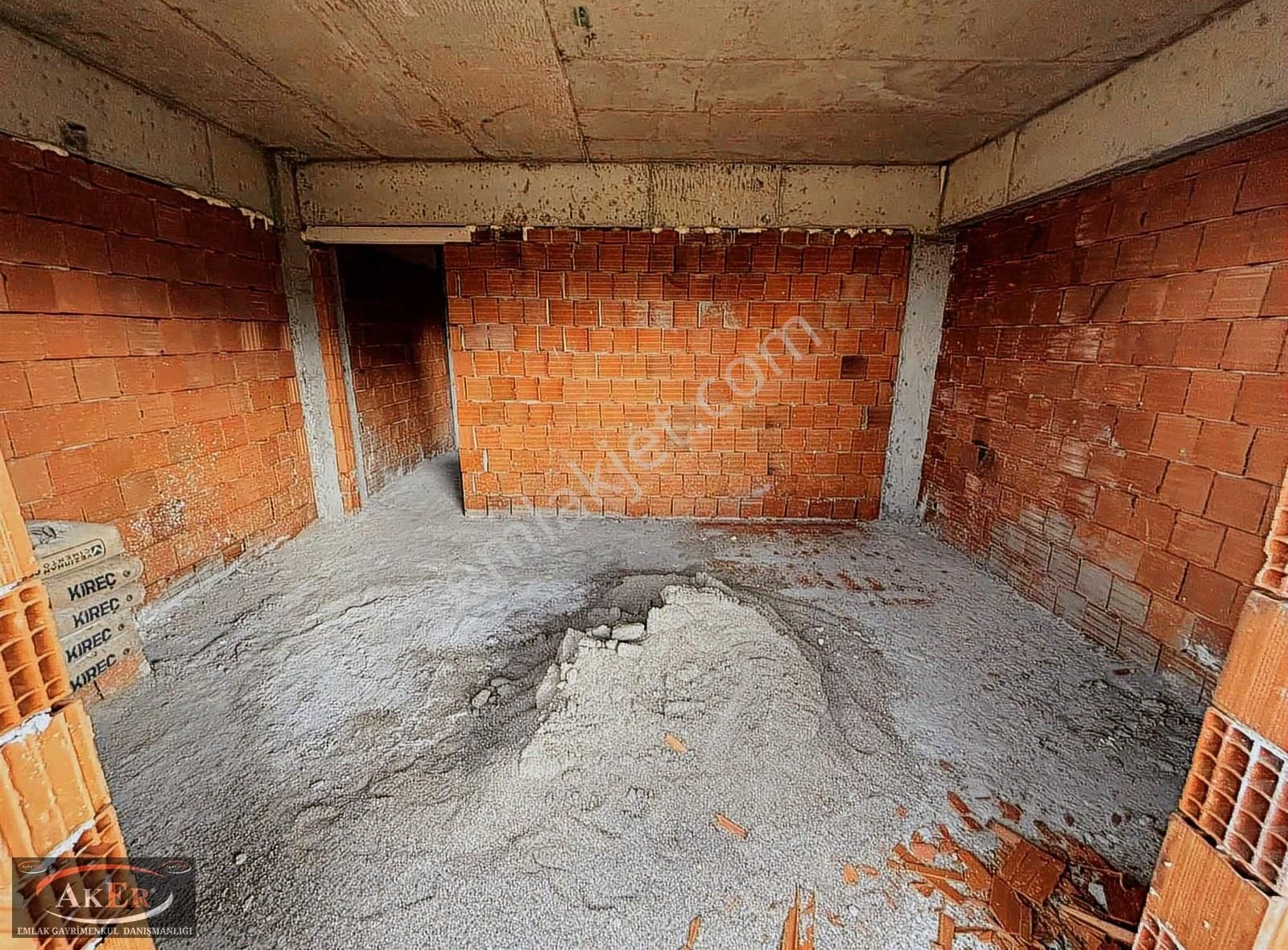 Koridorlu | Ankastre Kombi & Cam Balkon| Ön Cephe | 2+0 Daire - Görsel 7