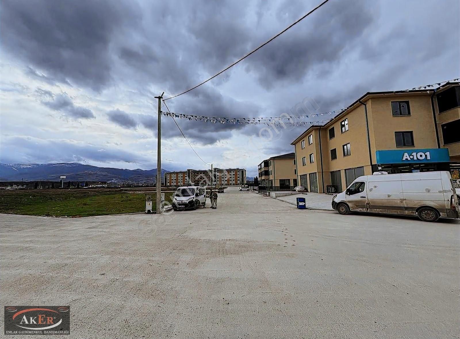 Koridorlu | Ankastre Kombi & Cam Balkon| Ön Cephe | 2+0 Daire - Görsel 22