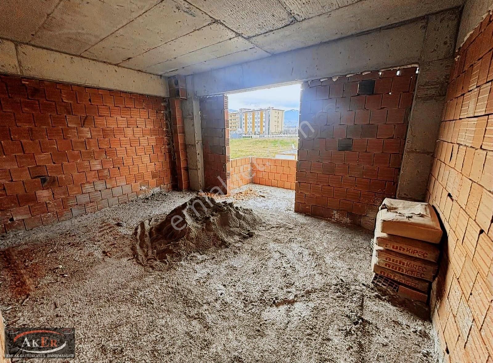 Koridorlu | Ankastre Kombi & Cam Balkon| Ön Cephe | 2+0 Daire - Görsel 20