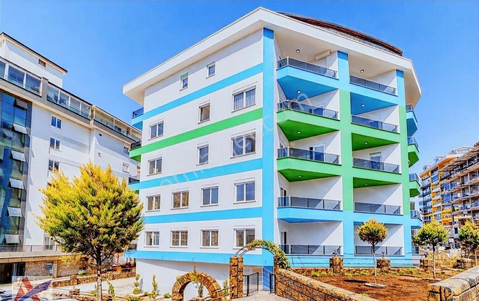 Mahmutlar'da Acil Satılık Eşyalı 1+1 Daire - Görsel 8
