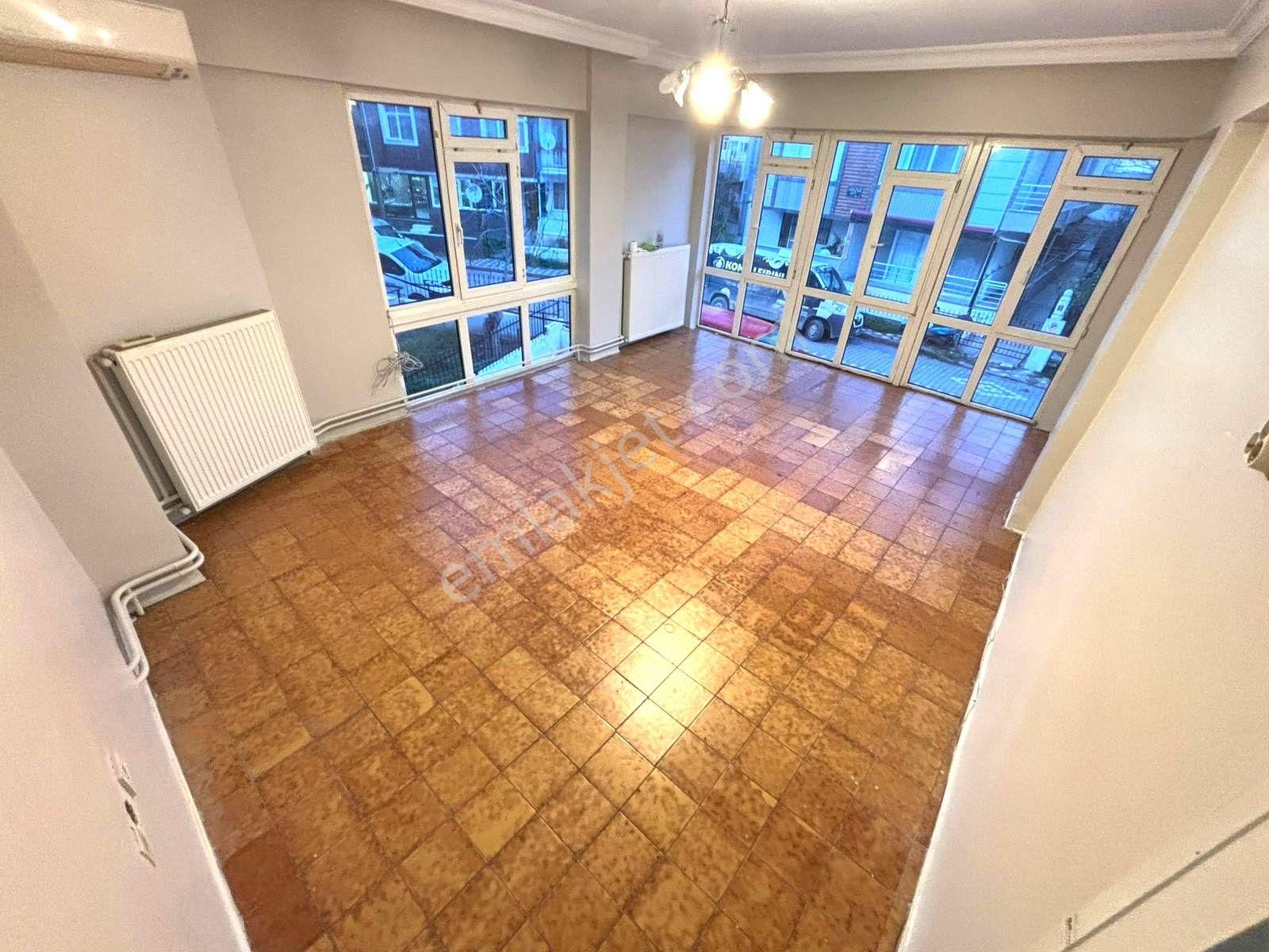 Aygülden Akçay Merkez'de Denize Yakın Çift Cepheli Çift Balkonlu Doğalgaza Uyumlu 3+1 Satılık Daire - Görsel 12