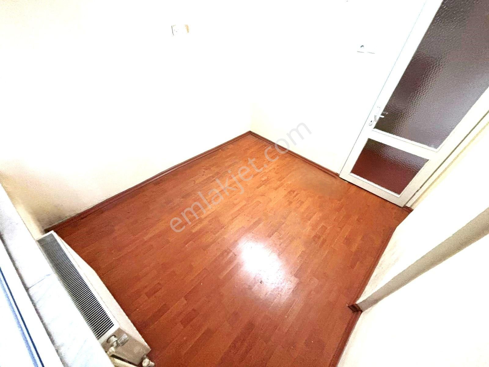 Aygülden Akçay Merkez'de Denize Yakın Çift Cepheli Çift Balkonlu Doğalgaza Uyumlu 3+1 Satılık Daire - Görsel 22