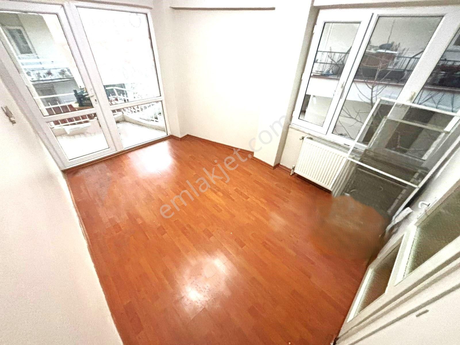 Aygülden Akçay Merkez'de Denize Yakın Çift Cepheli Çift Balkonlu Doğalgaza Uyumlu 3+1 Satılık Daire - Görsel 26