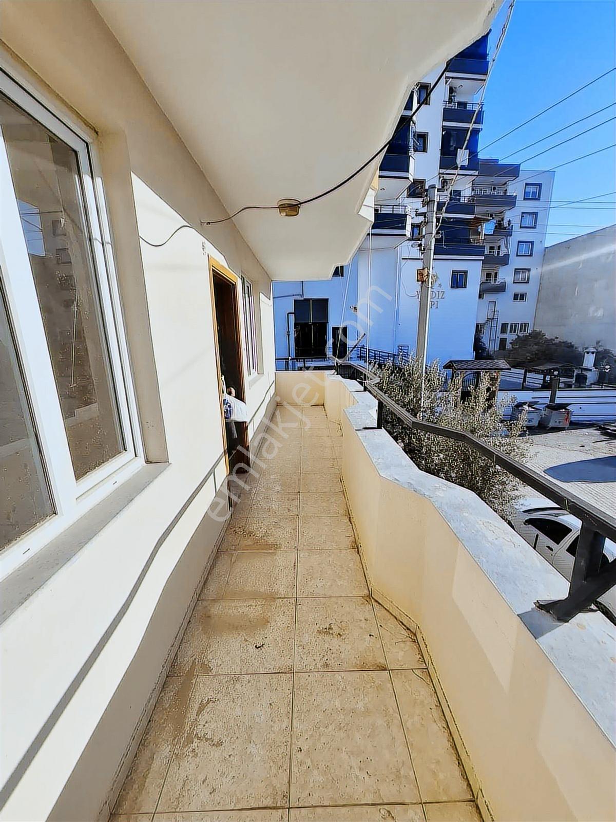 Kozan Yoluna Yakın Geniş Oturumlu Kiralık Daire - Görsel 4