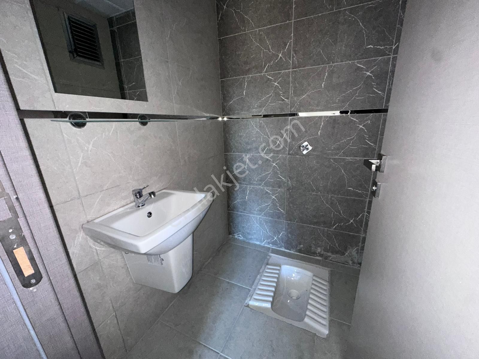 Alanya Mahmutlar Tokide Kiralık 3+1 Daire - Görsel 16