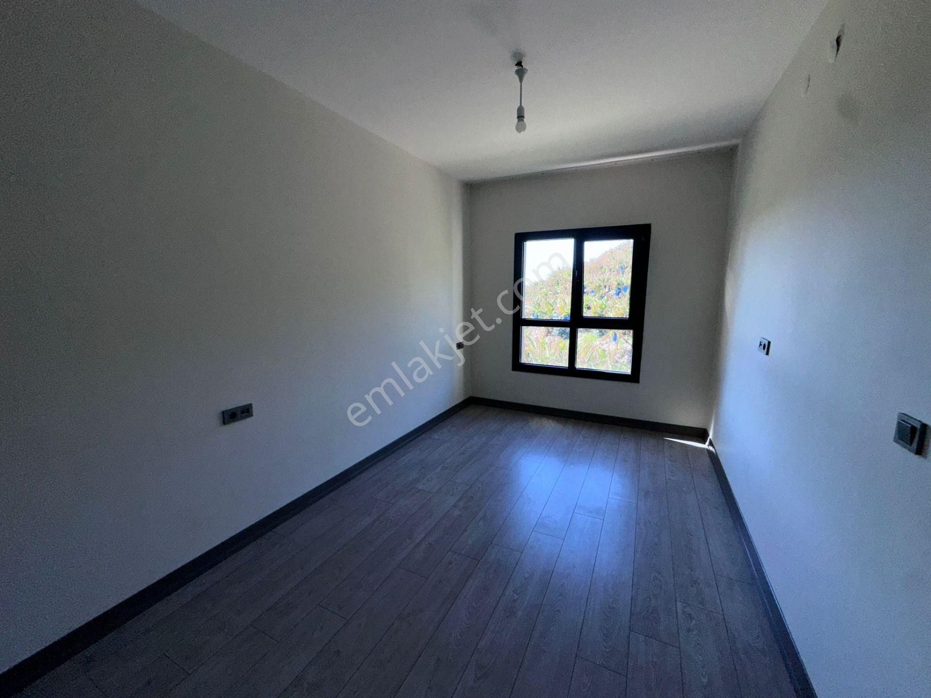 Alanya Mahmutlar Tokide Kiralık 3+1 Daire - Görsel 5