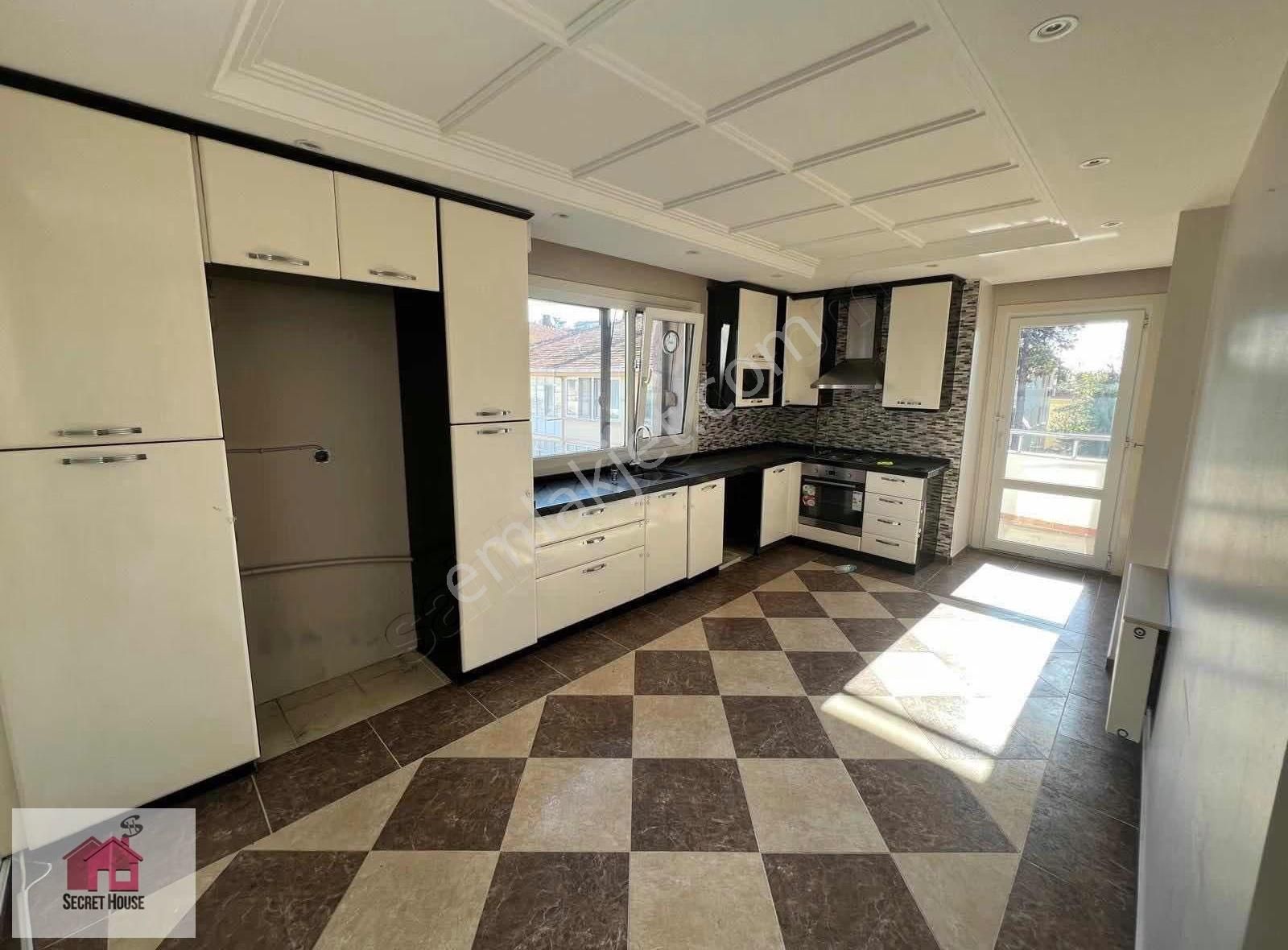 Secret House'dan Kat Mülkiyetli 4+1 Deniz Manzaralı Arakat