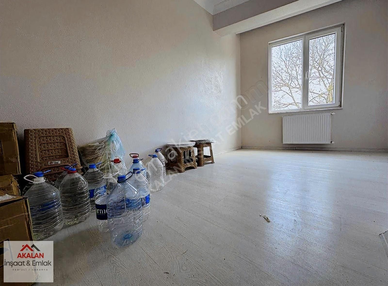 Ferizli Merkez'de 3+1 Amerikan Mutfak Ara Kat Kiralık Daire - Görsel 15