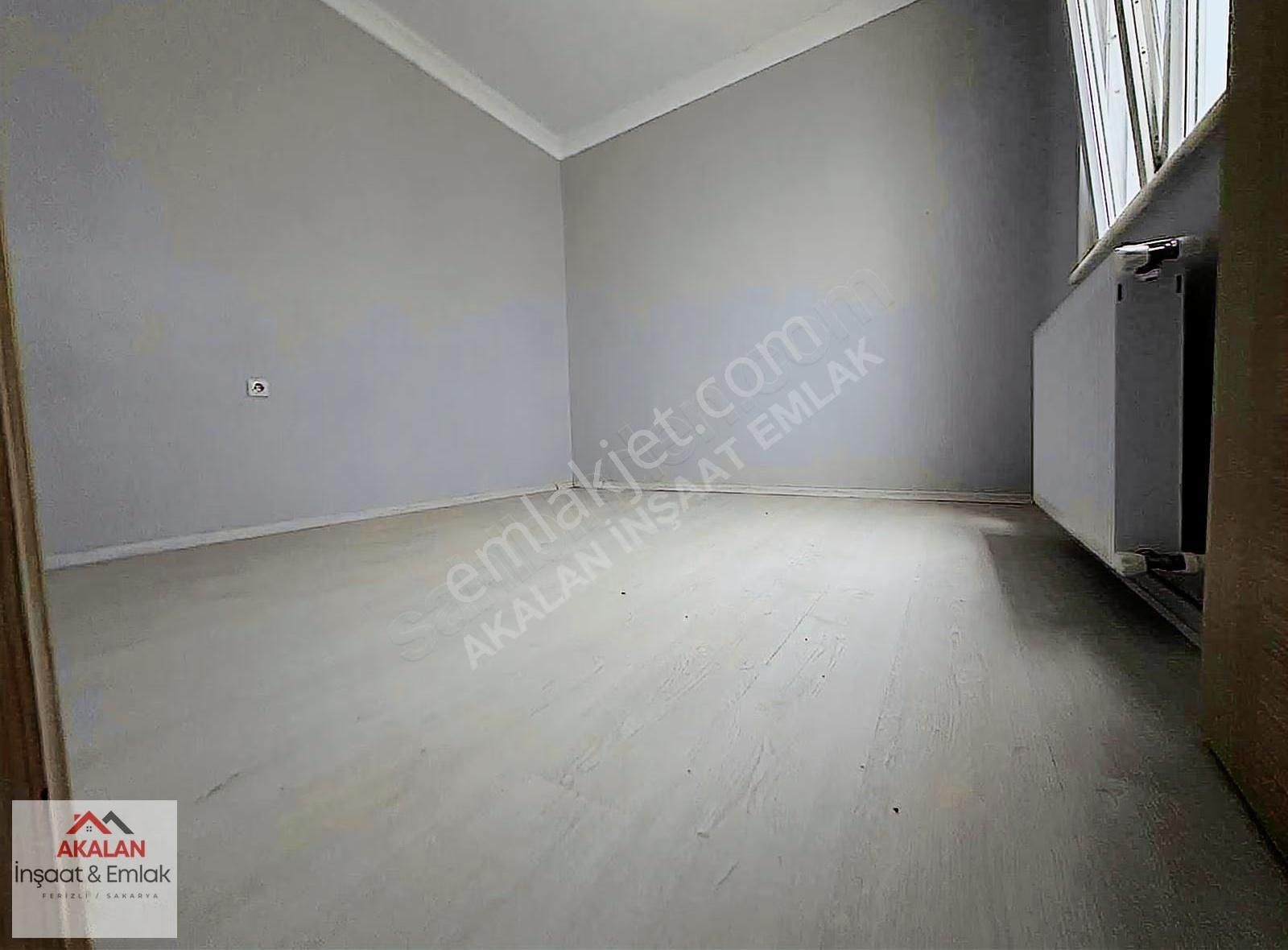 Ferizli Merkez'de 3+1 Amerikan Mutfak Ara Kat Kiralık Daire - Görsel 6