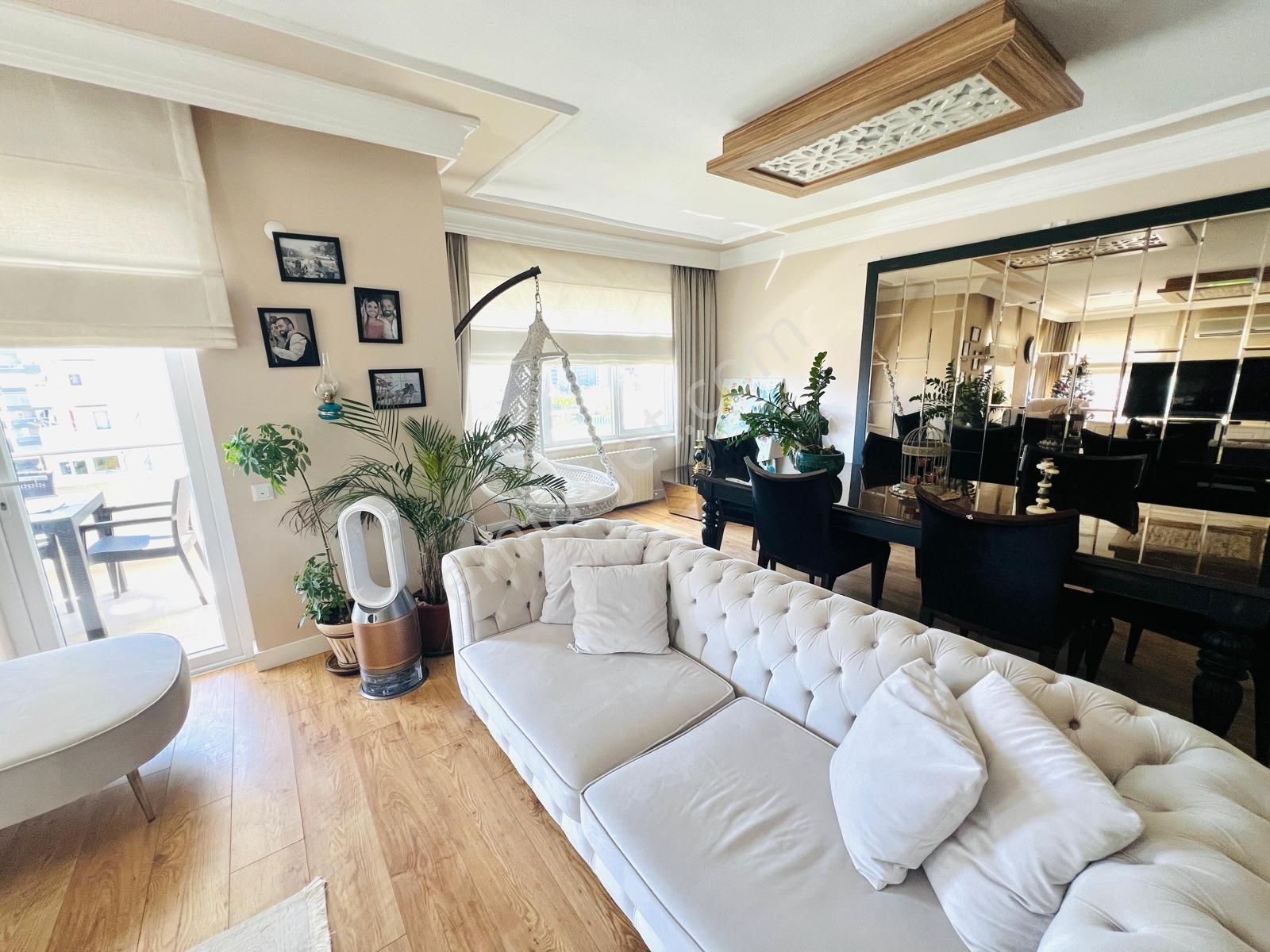 Sundera'dan Şirinyalı' Da Havuzlu Site İçerisinde Deniz Manzaralı 3+1 Arakat Satılık Daire - Görsel 5